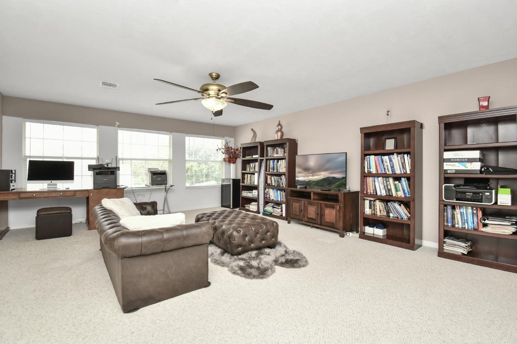 AFRA Home with huge garden Houston, Texas