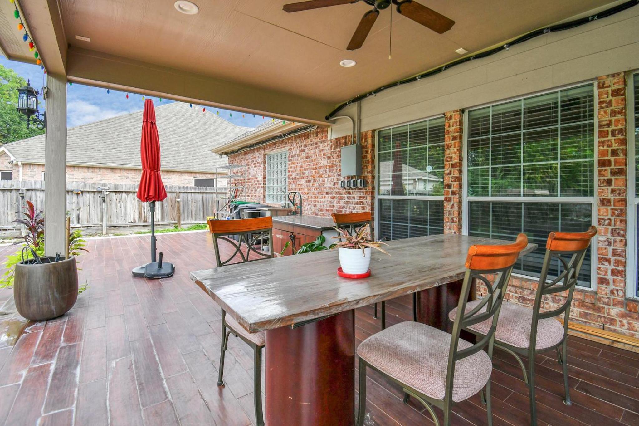 AFRA Home with huge garden Houston, Texas