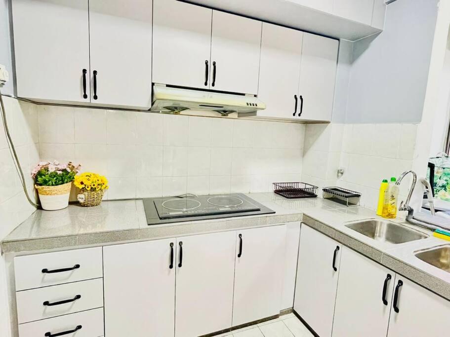 9 pax Homestay near Axiata Arena & Pavilion 2