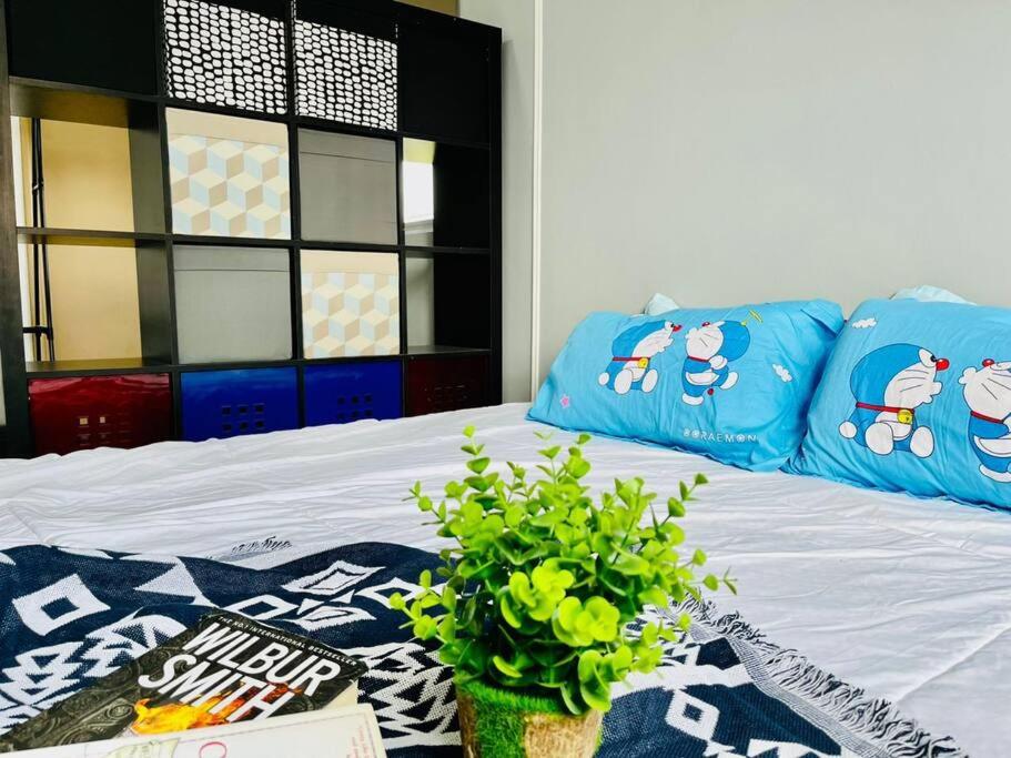 9 pax Homestay near Axiata Arena & Pavilion 2
