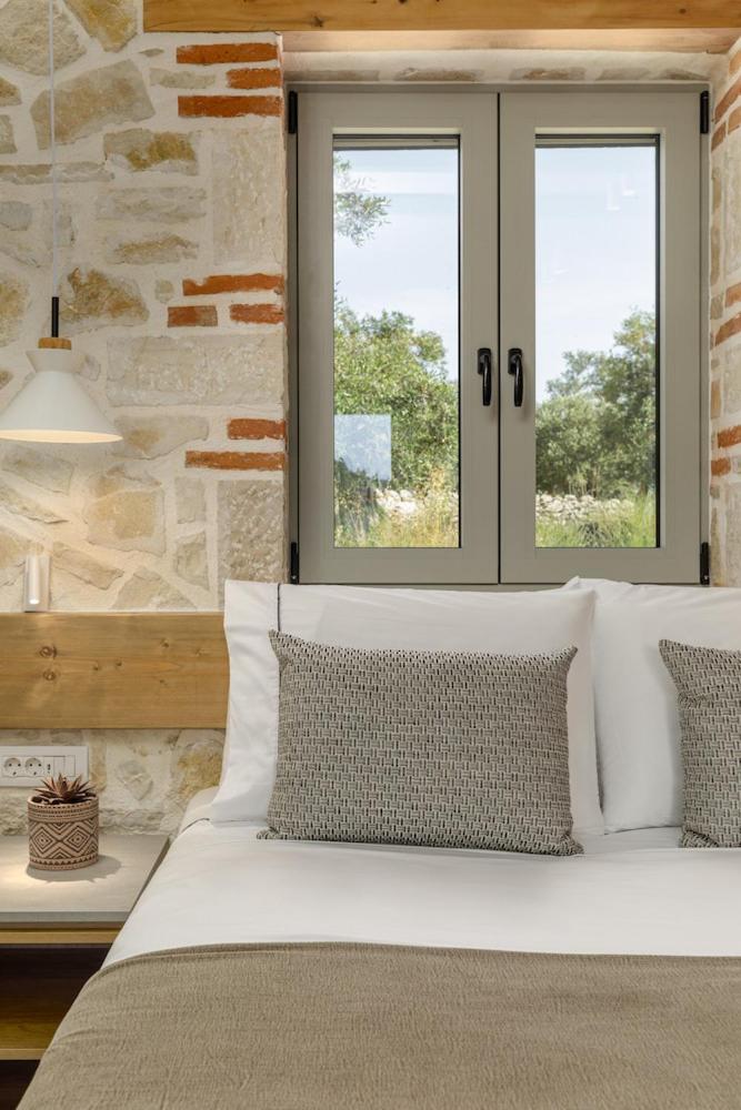 Armonia Villas by PaxosRetreats