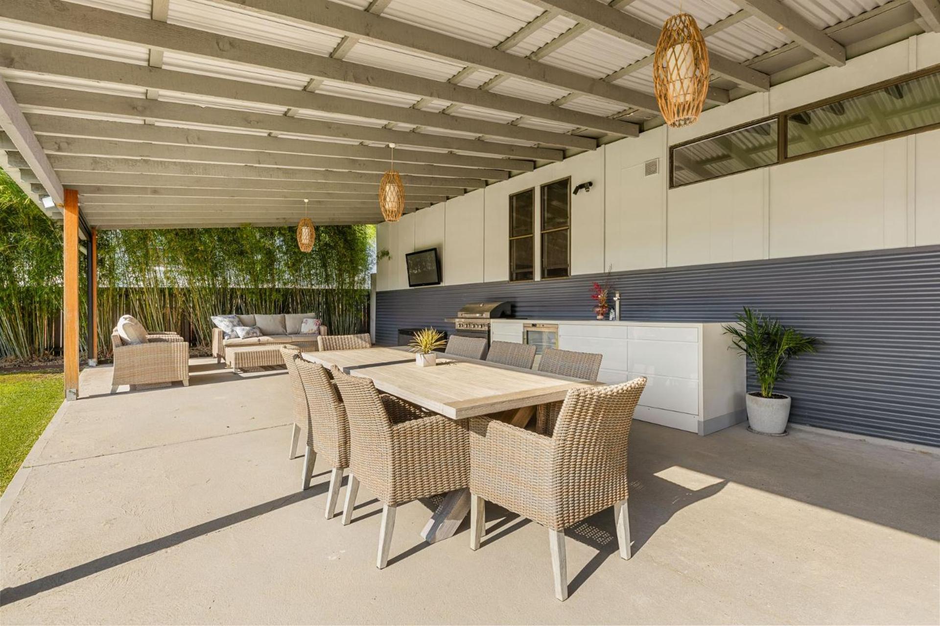Huskisson Holiday House by Experience Jervis Bay
