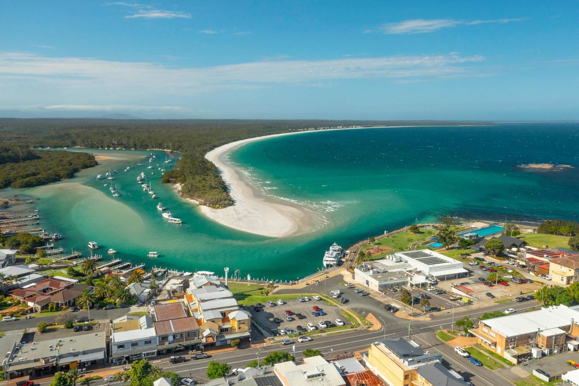Huskisson Holiday House by Experience Jervis Bay