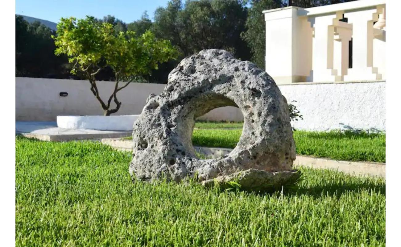 Moustakias Villa