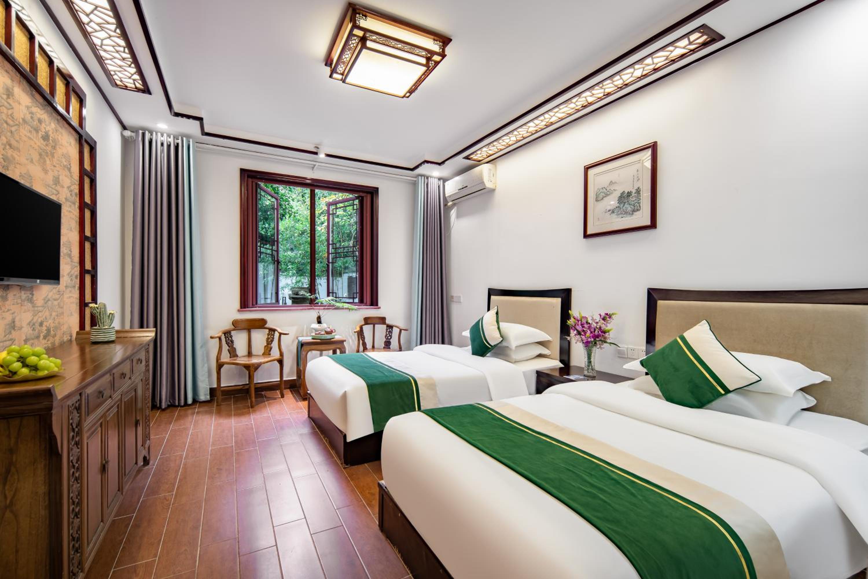 Tongli Lanshe Garden B&B