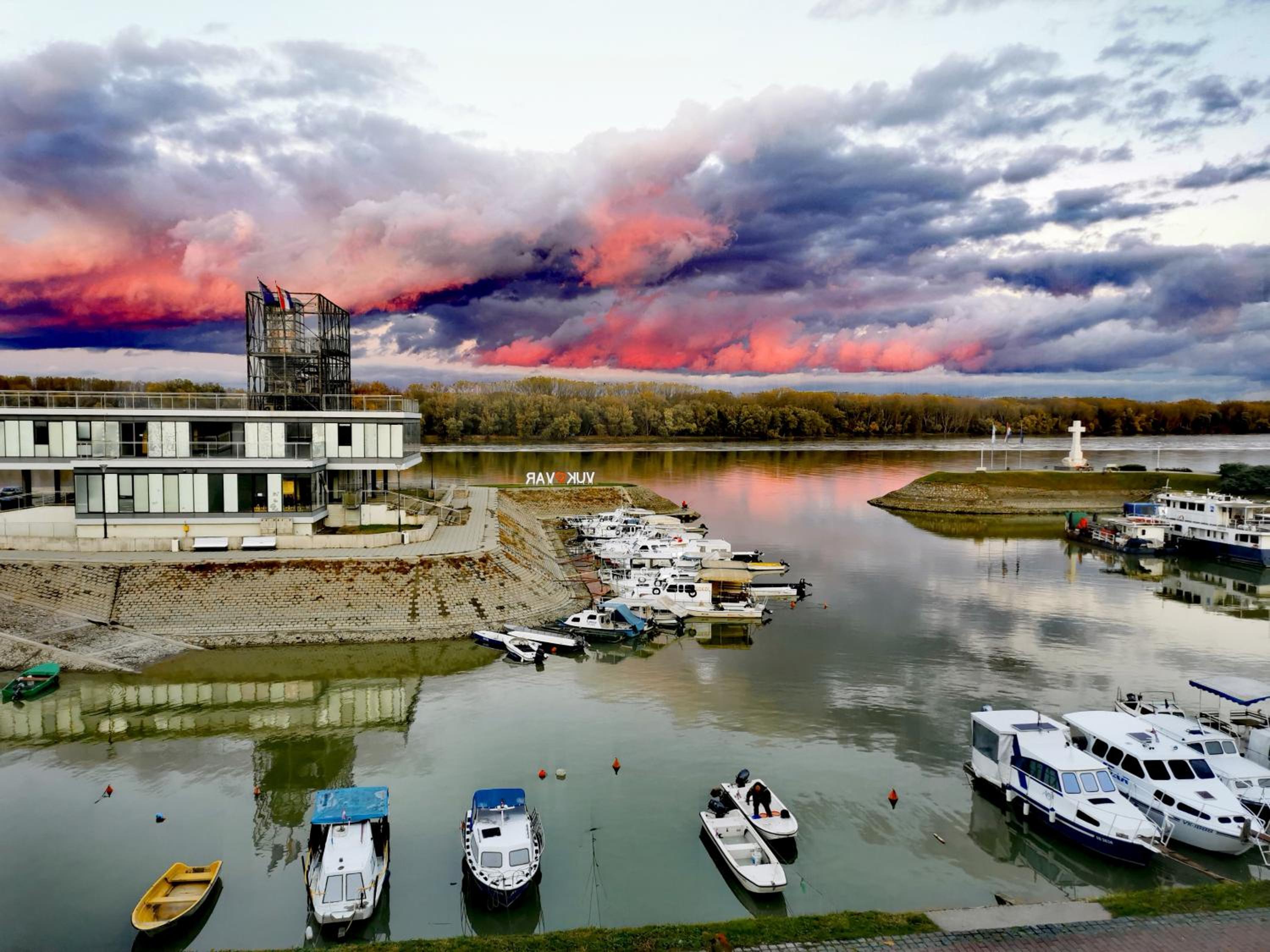 Hotel Goreta032 Luxury Apartment 2 - Image 1