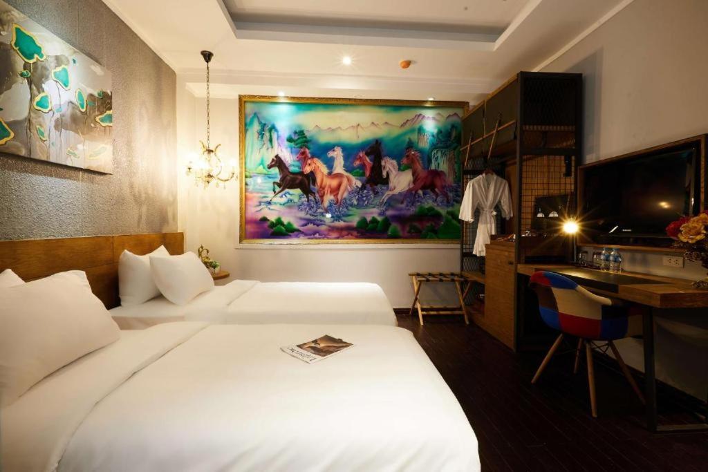 hotel room