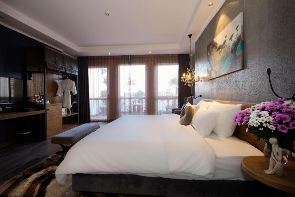 HaNoi Calido - 16 Phố Nguyễn Quang Bích HN - by BAY LUXURY