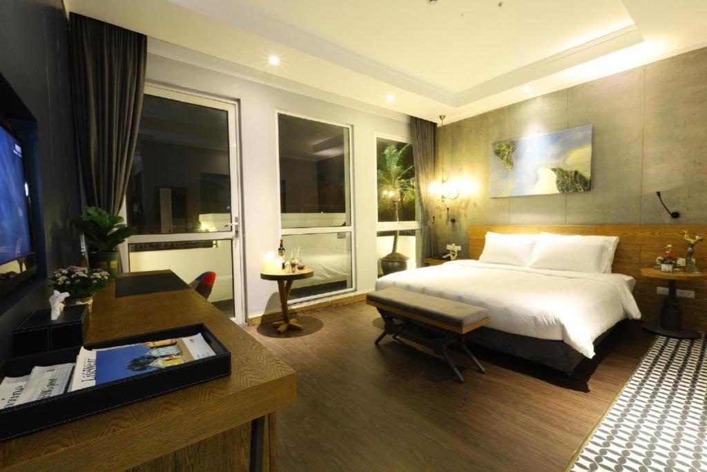 HaNoi Calido - 16 Phố Nguyễn Quang Bích HN - by BAY LUXURY