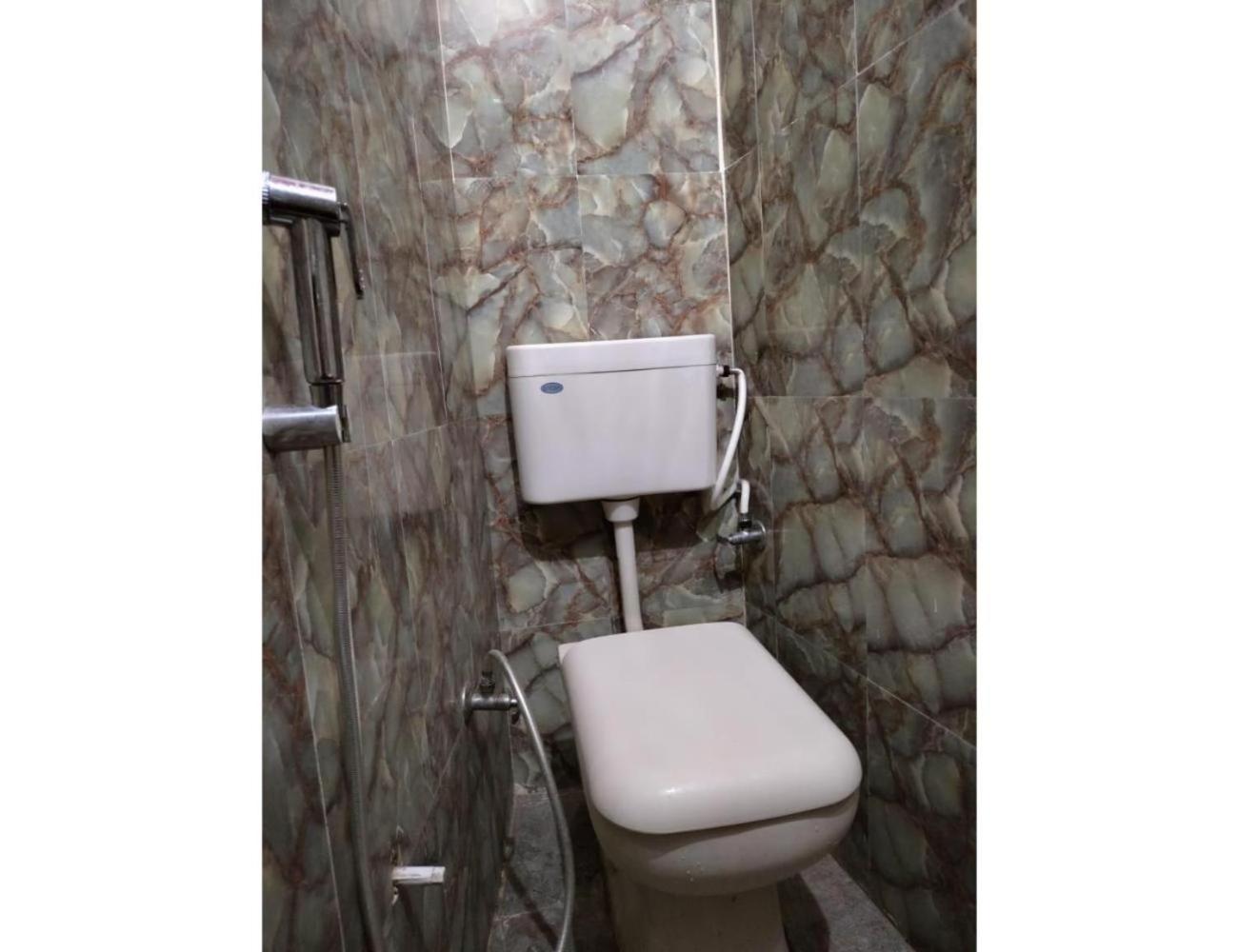 Adoroni Guest House, Assam