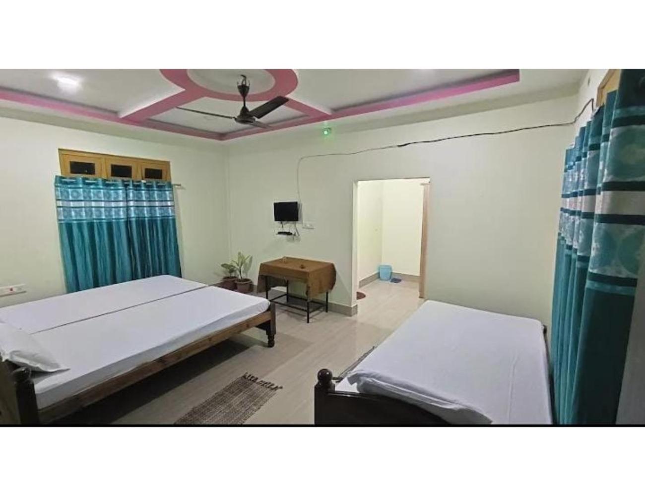Adoroni Guest House, Assam