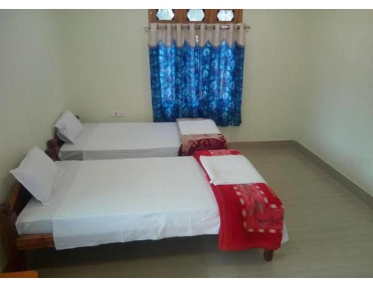 Adoroni Guest House, Assam