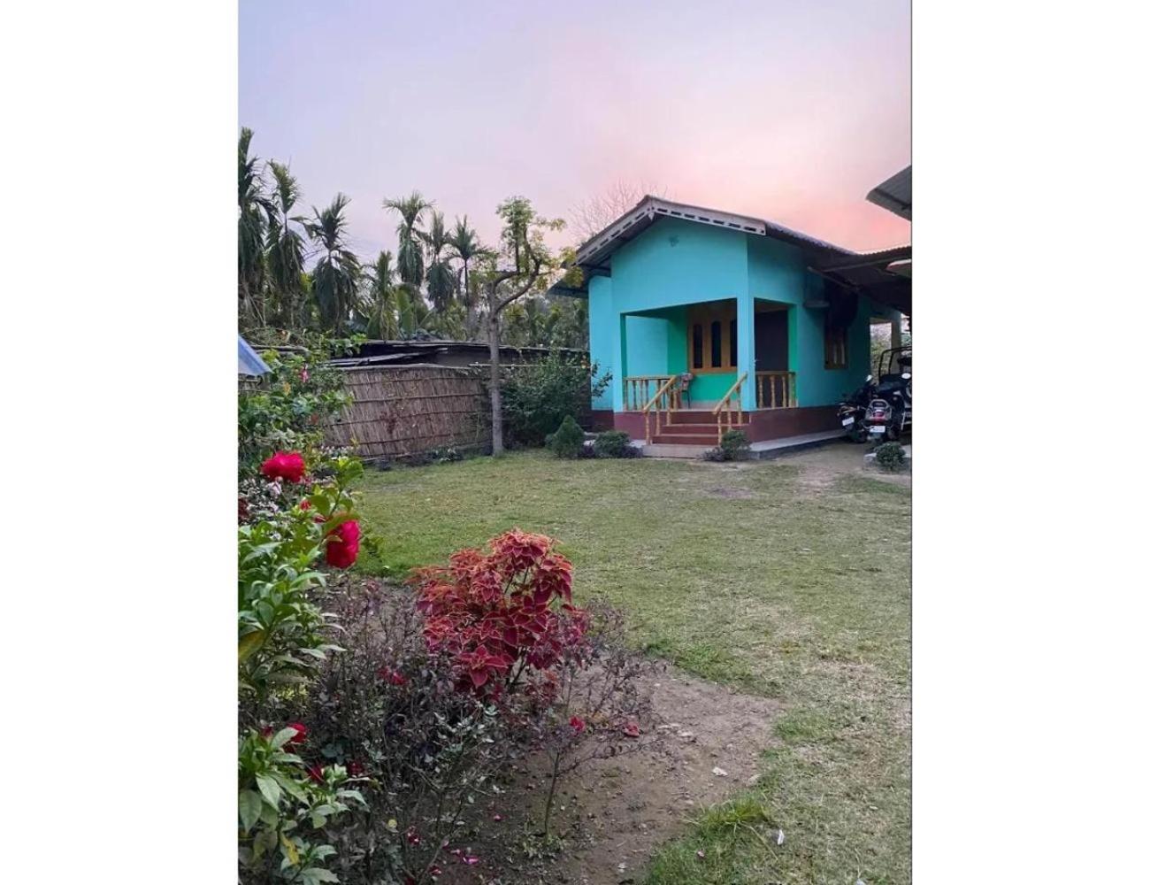 Adoroni Guest House, Assam