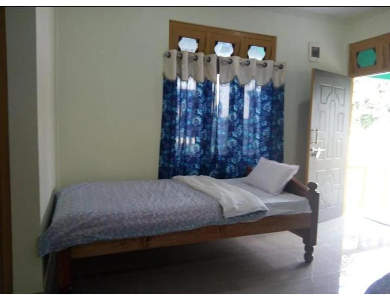 Adoroni Guest House, Assam