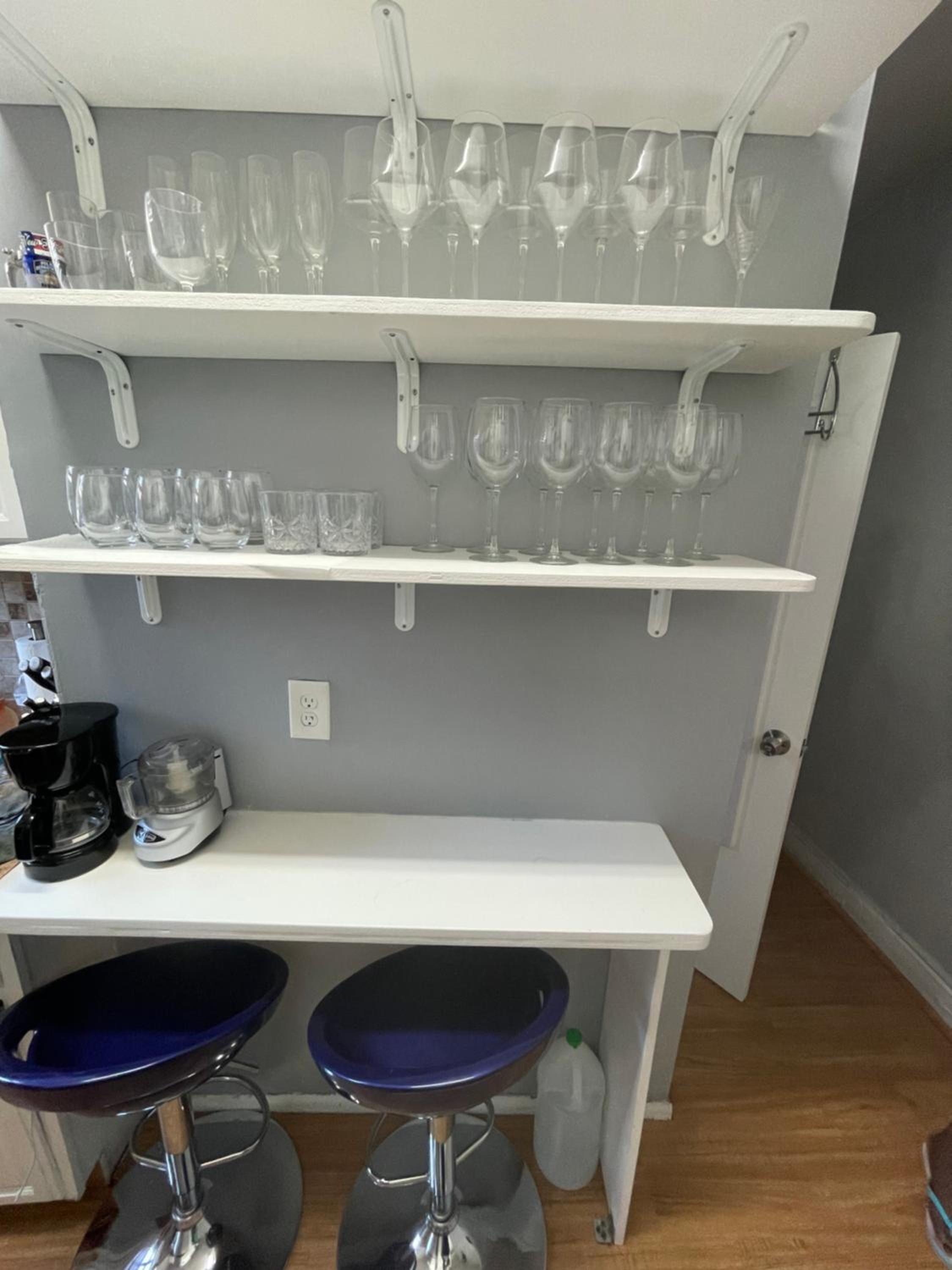 Room in a 2 Bedrooms apt. 10 minutes to Time Square! view 4