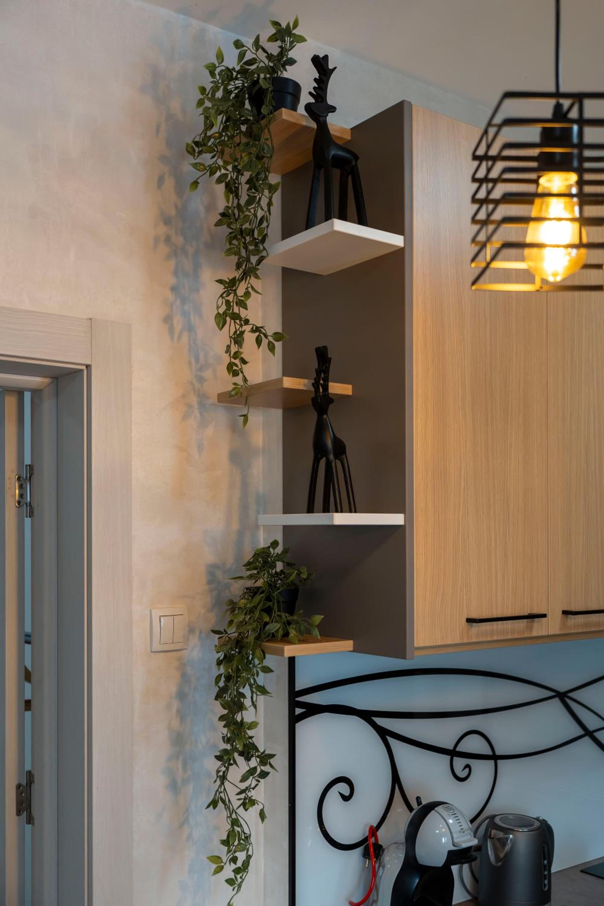 1-bedroom apartment near airport