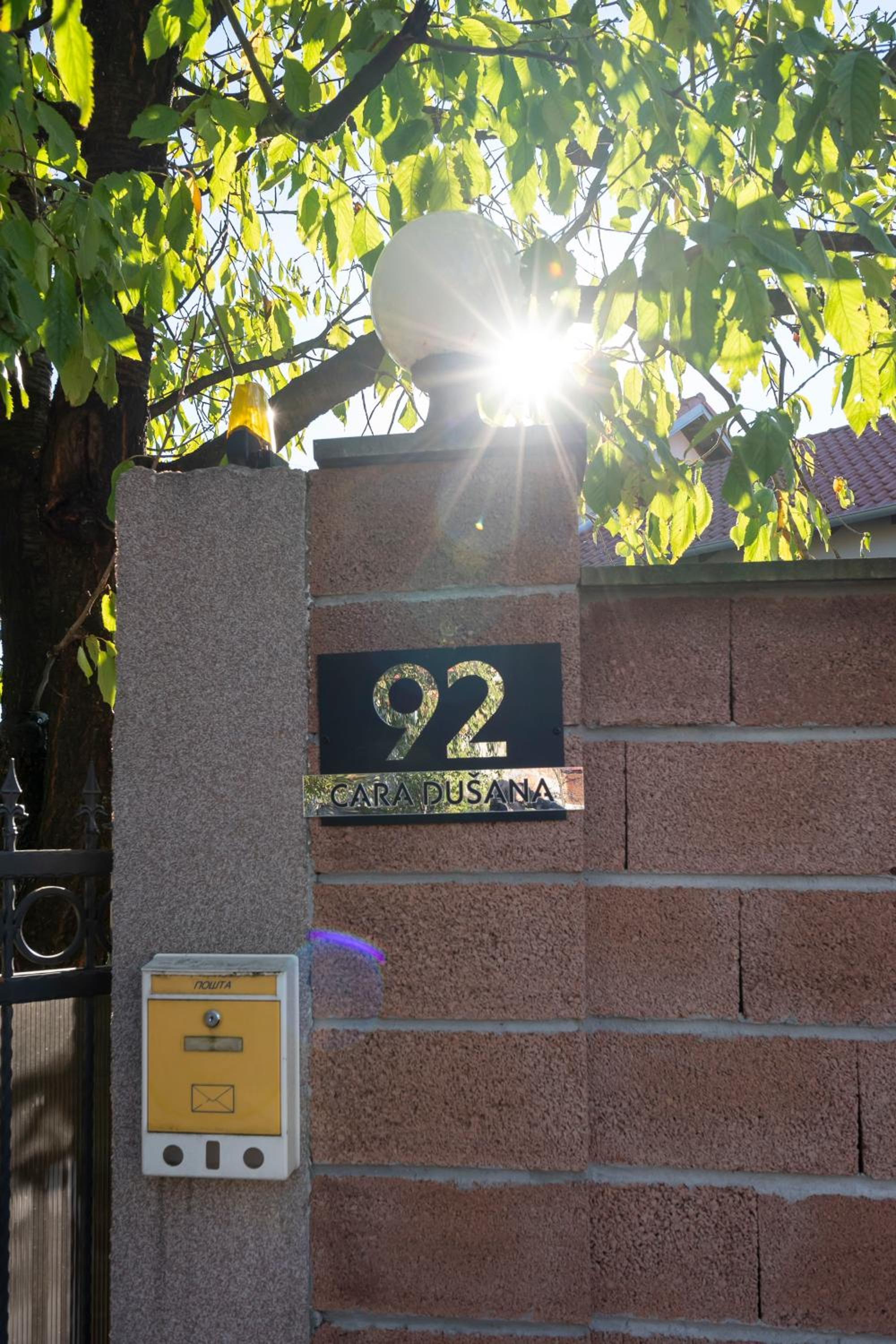 1-bedroom apartment near airport