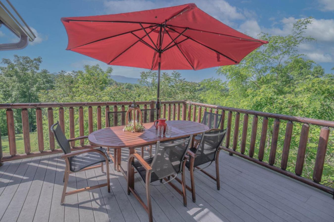 Three Homes- Smoke Rise Lodge and Barn Poppy's Plc