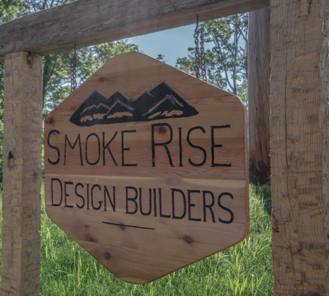 Three Homes- Smoke Rise Lodge and Barn Poppy's Plc