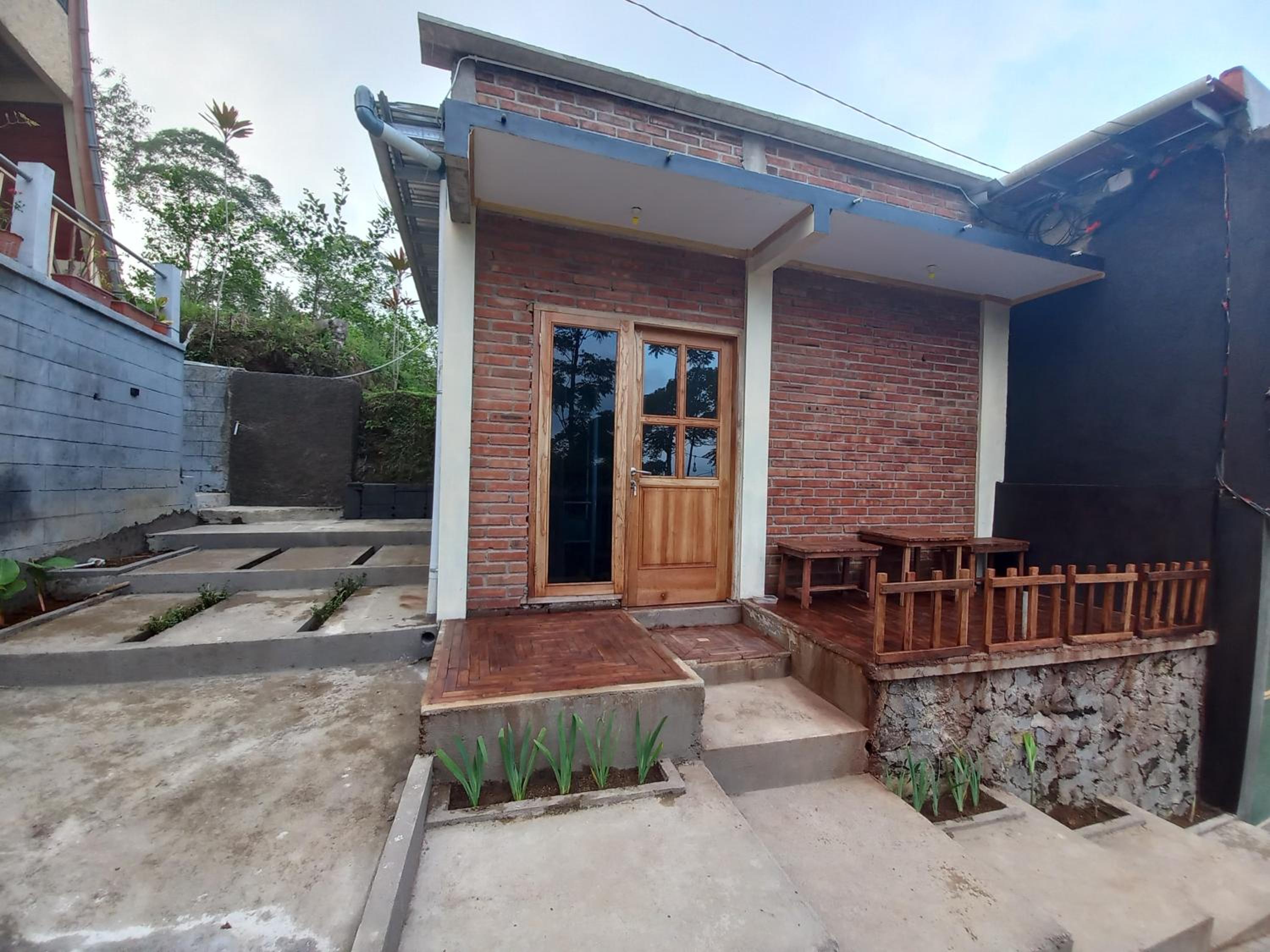 Agora Home