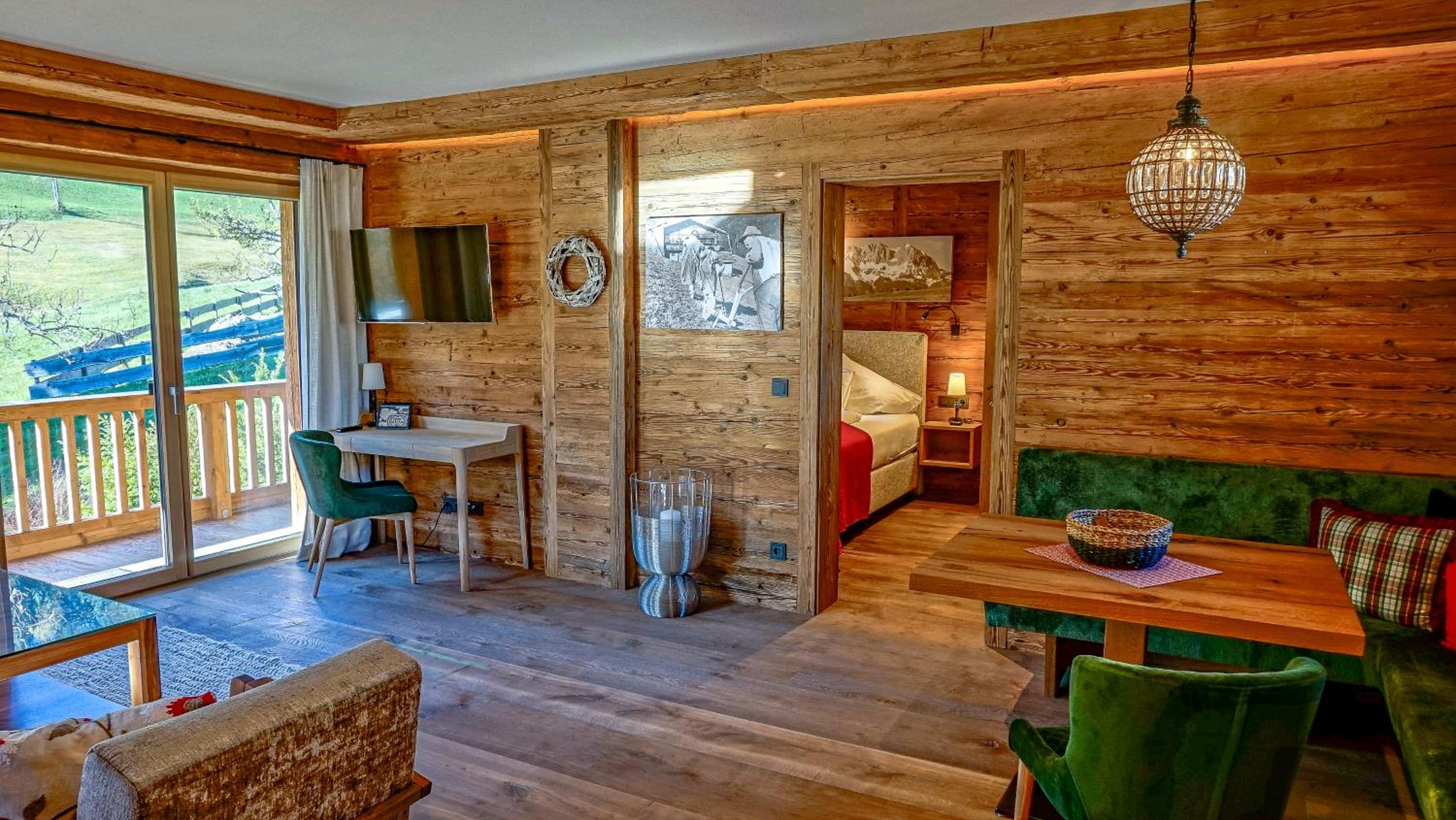 ALPIN CHARME APARTMENTS Boutique Chalet Kitzbichl