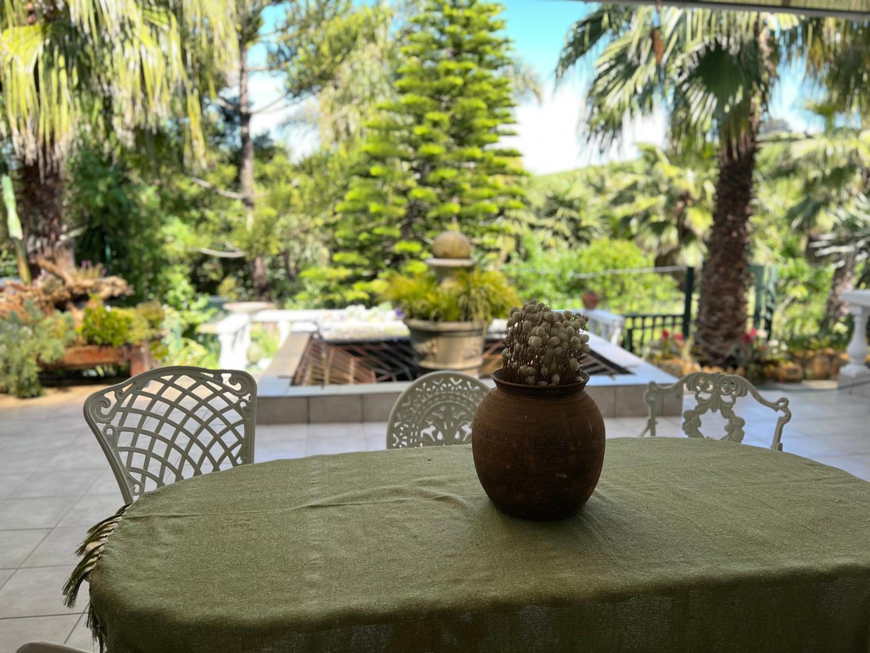 Hotel Santika Villa Stellenbosch - Image 1