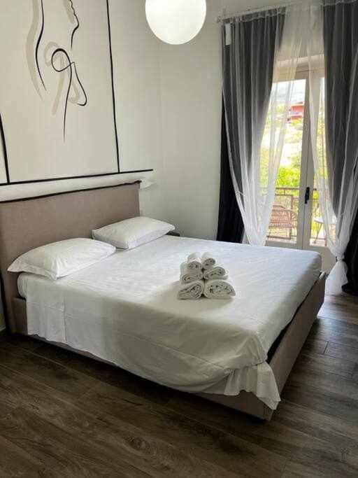Dimora Al Vesuvio en Ercolano — hotel room