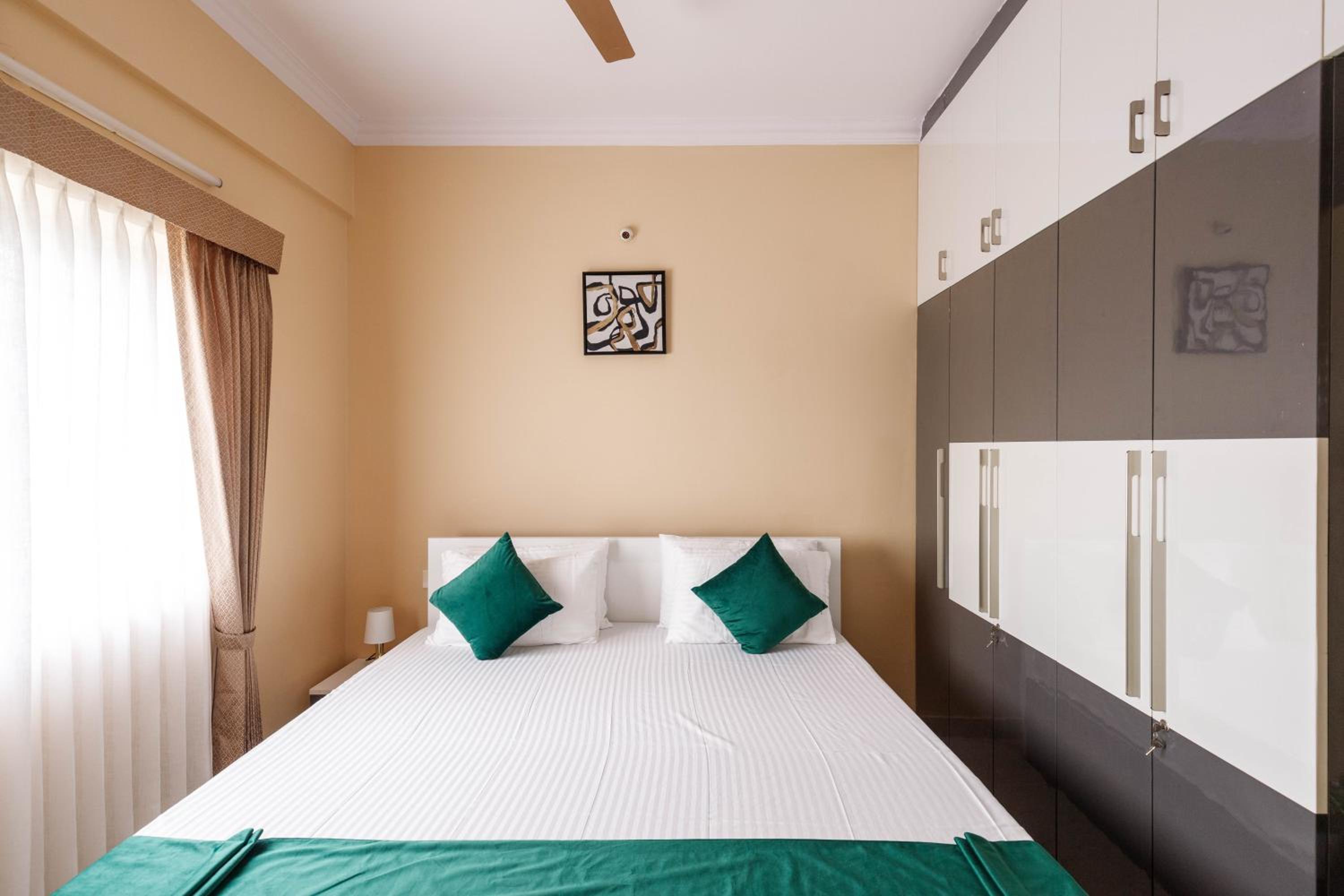 Elite Peak Serviced Apartments