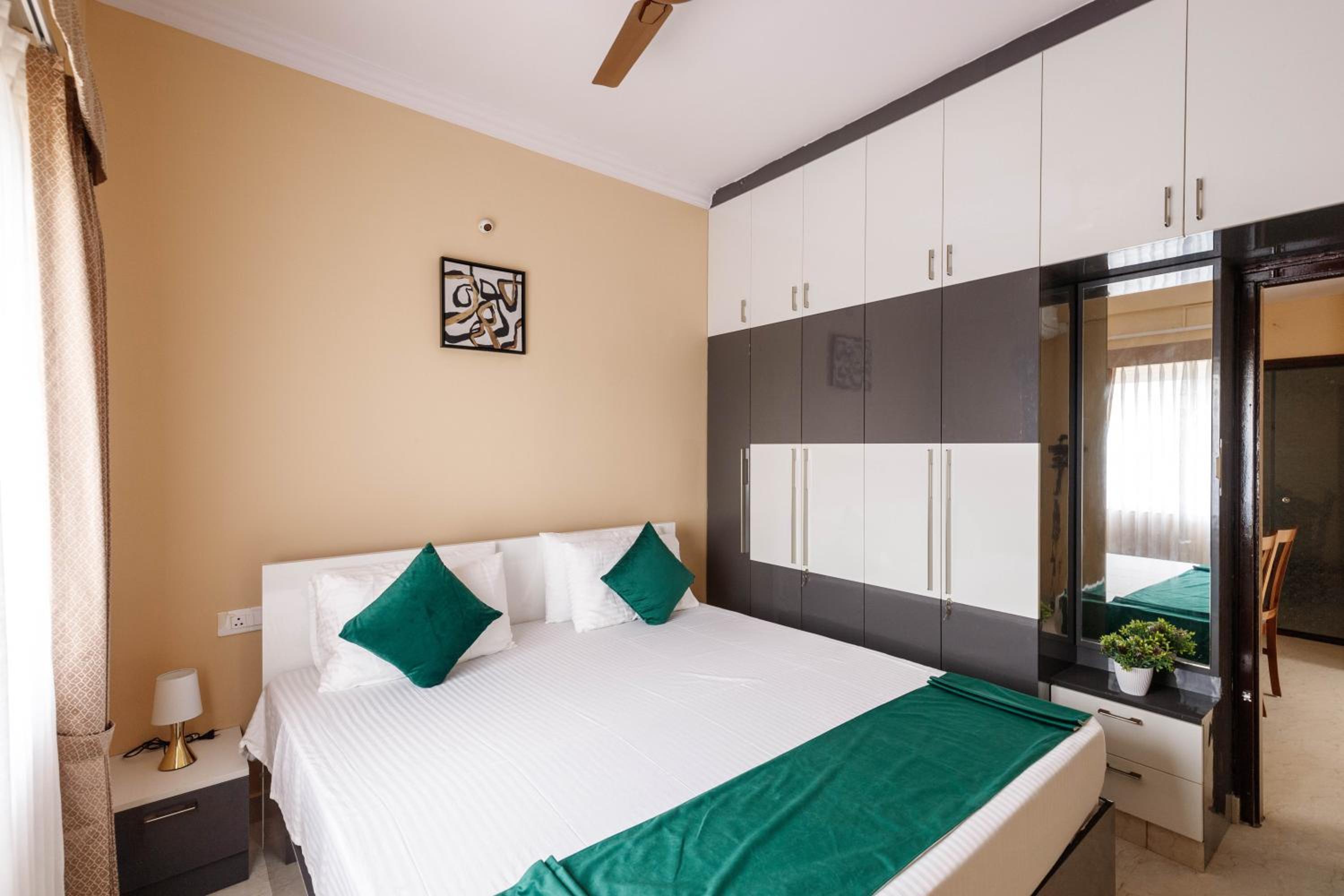 Elite Peak Serviced Apartments