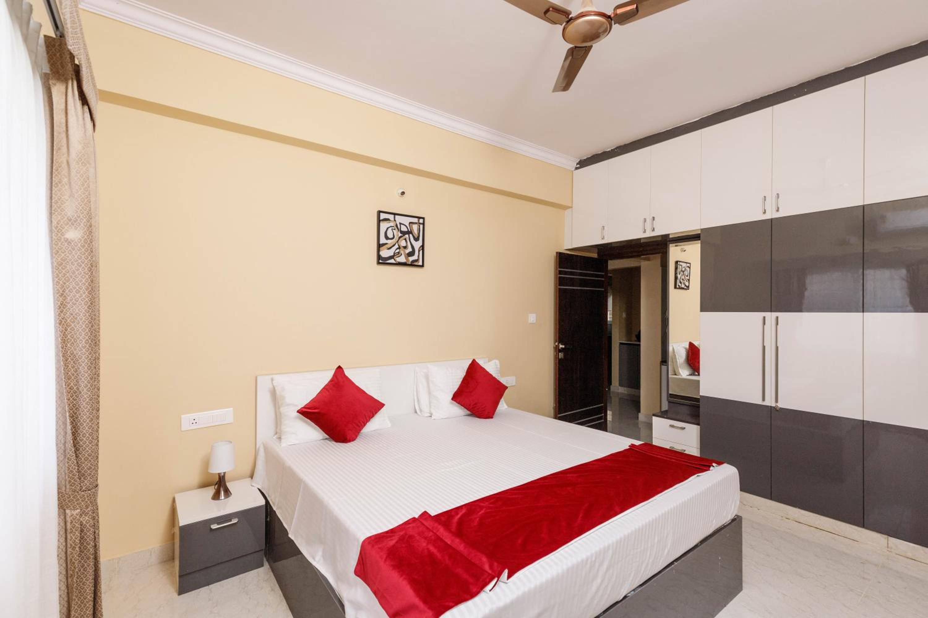 Elite Peak Serviced Apartments