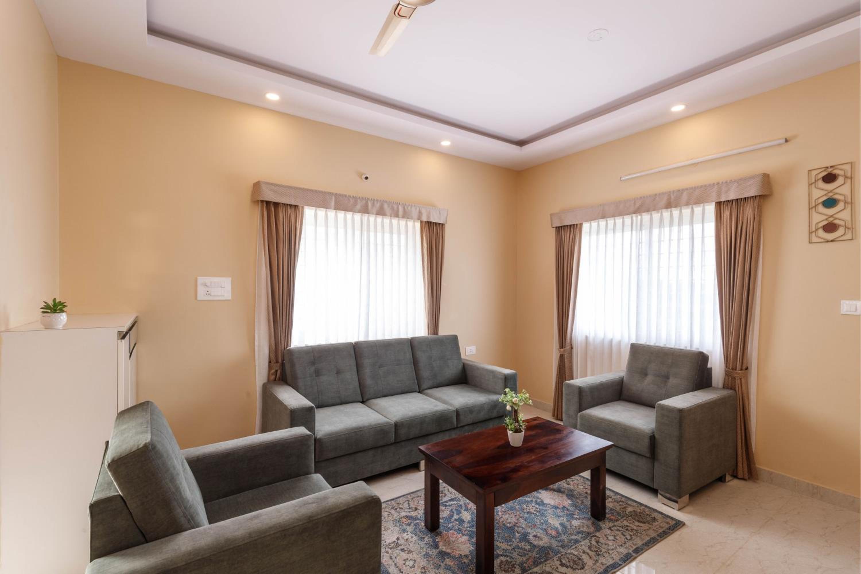 Elite Peak Serviced Apartments