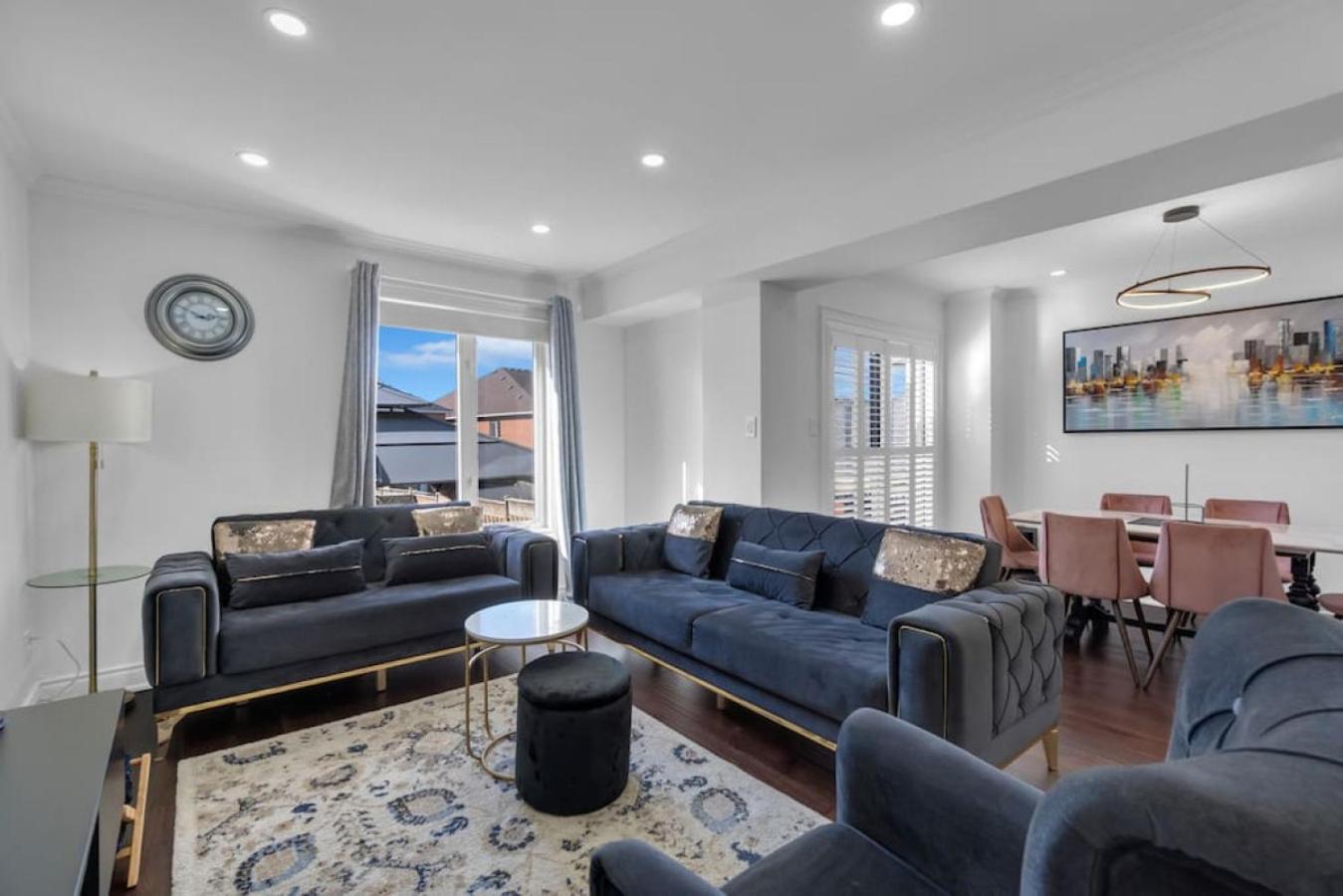 Luxury 3BR - 10 Min to Wonderland - Monthly Rental