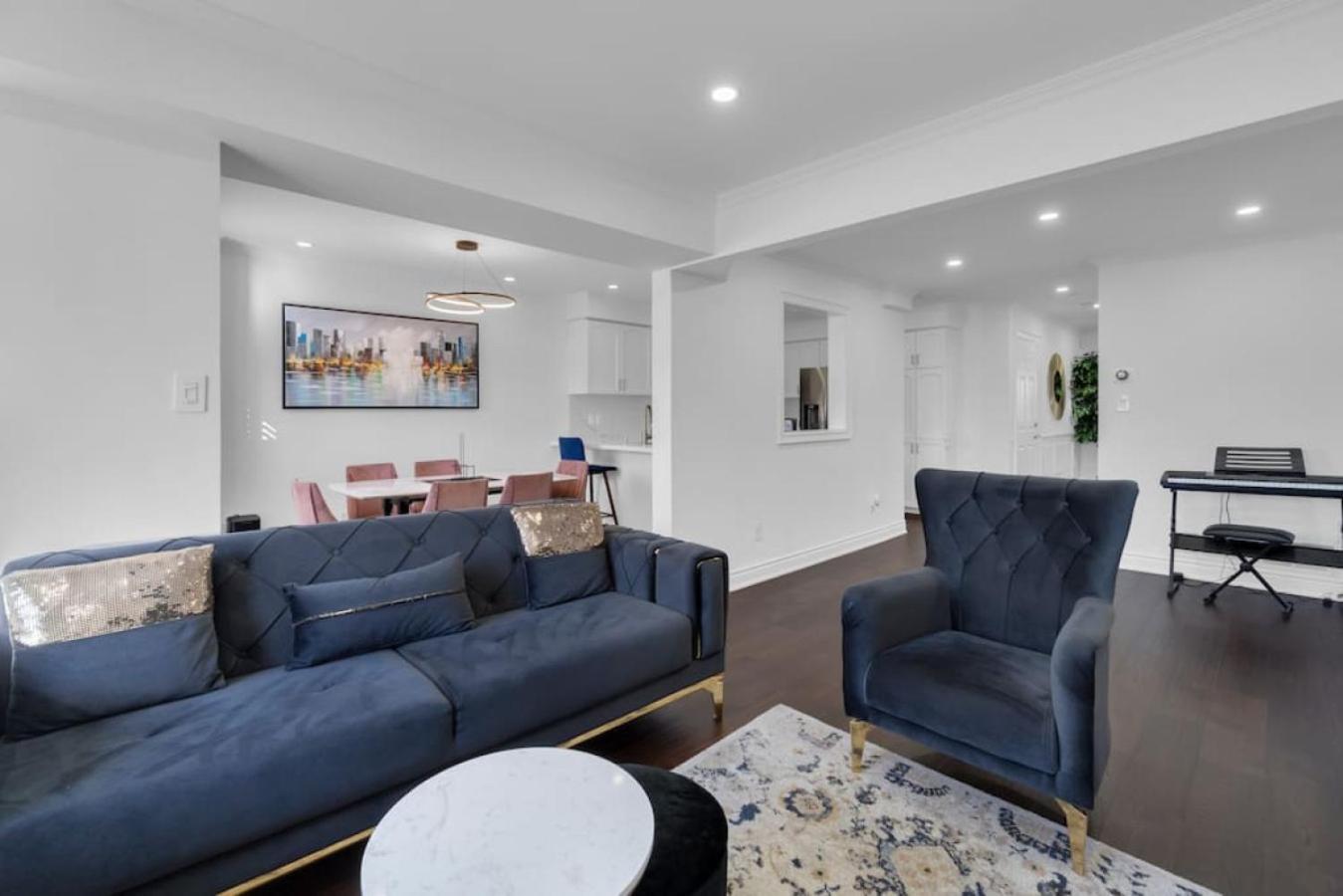 Luxury 3BR - 10 Min to Wonderland - Monthly Rental