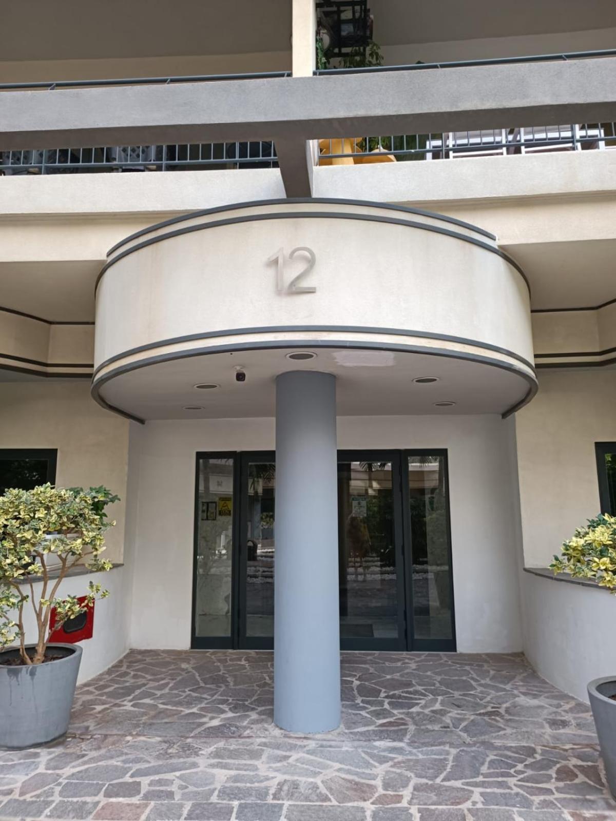 Spacious & inviting 3 bedroom flat, balcony WPAC1-1 — St Julian's