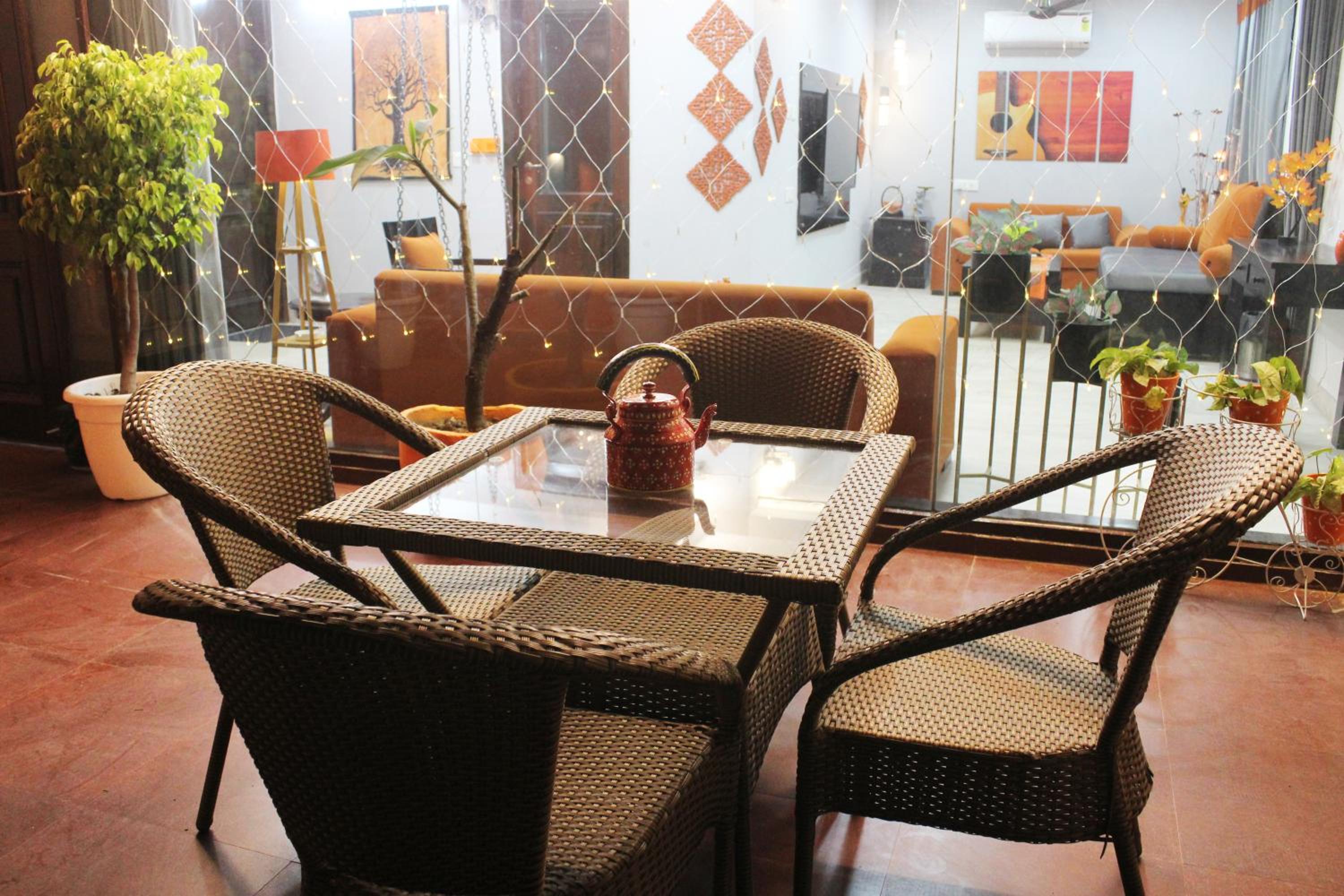 lounge