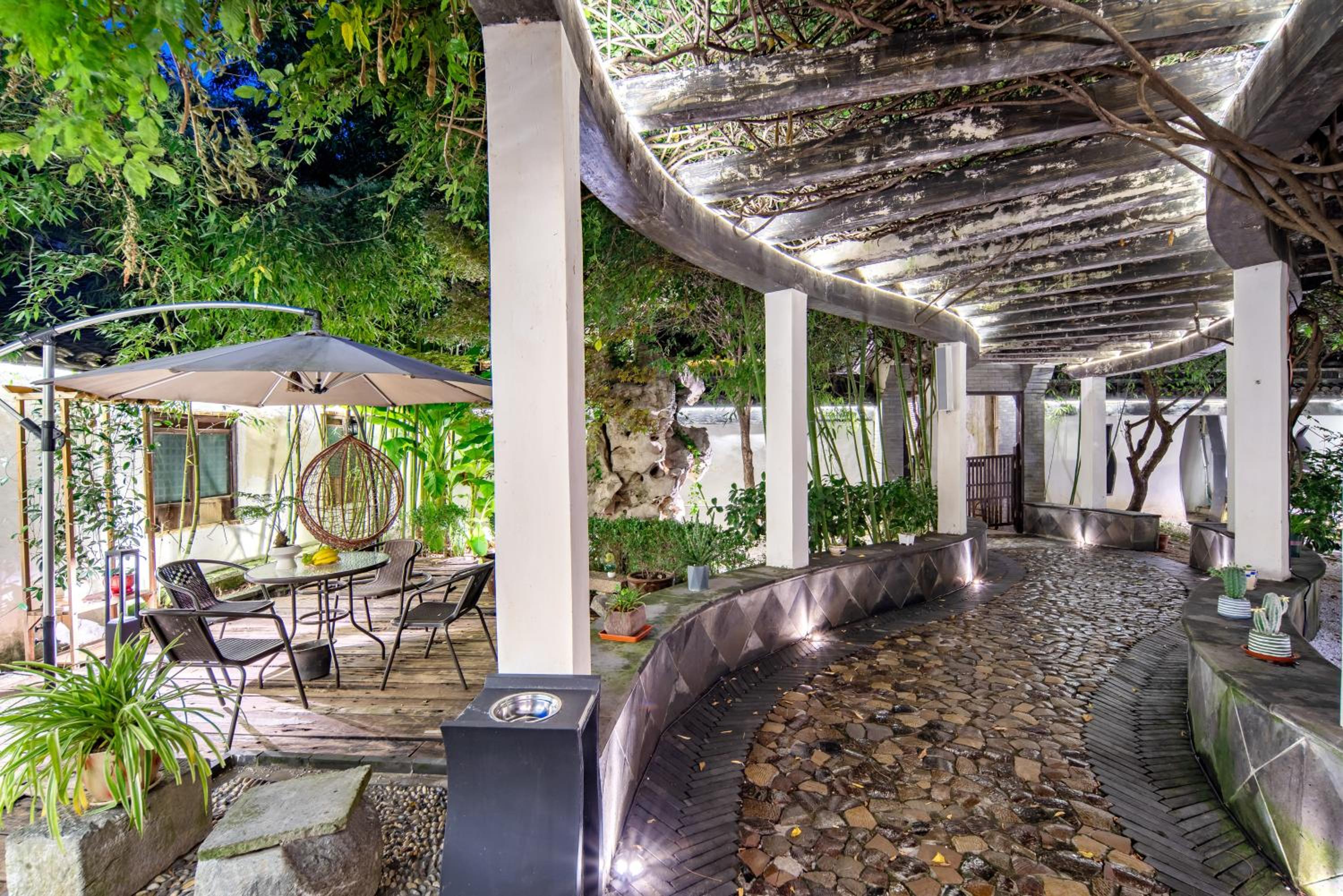 Tongli Lanshe Garden B&B