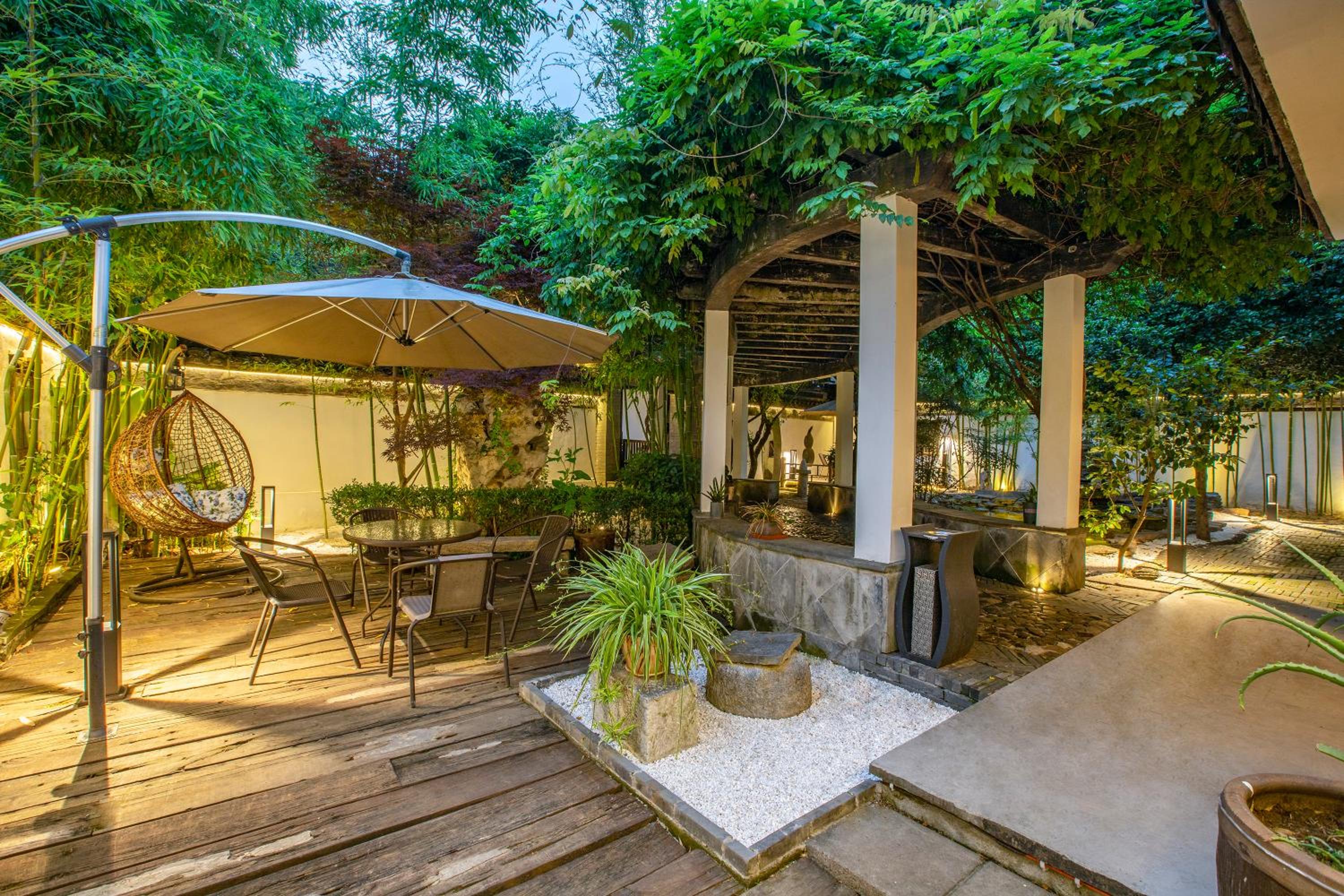 Tongli Lanshe Garden B&B
