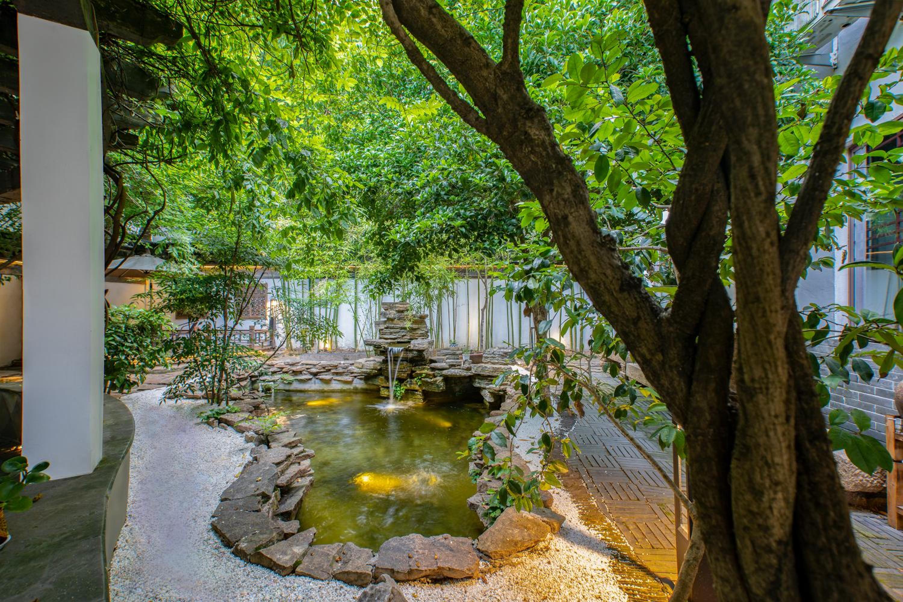 Tongli Lanshe Garden B&B
