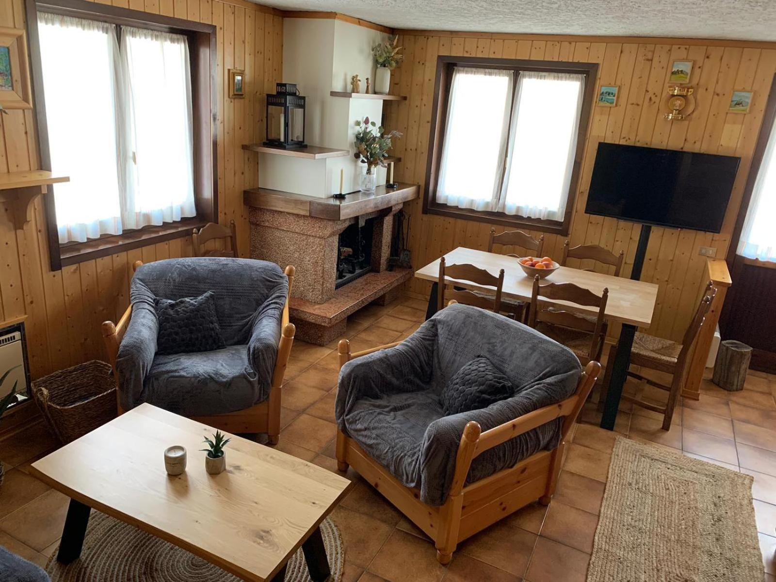 Ski cottage in beautiful Folgarida near the slopes view 3