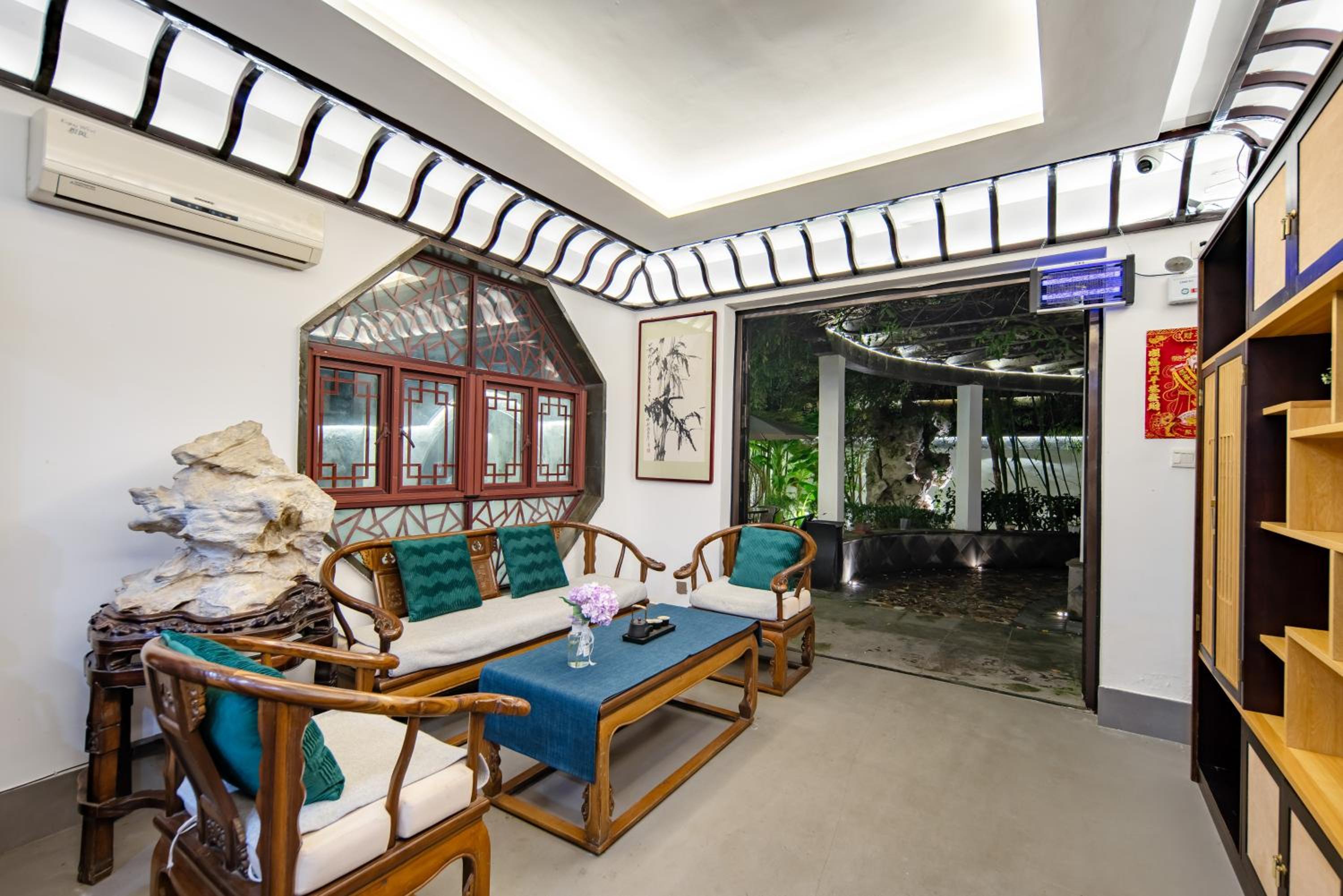 Tongli Lanshe Garden B&B