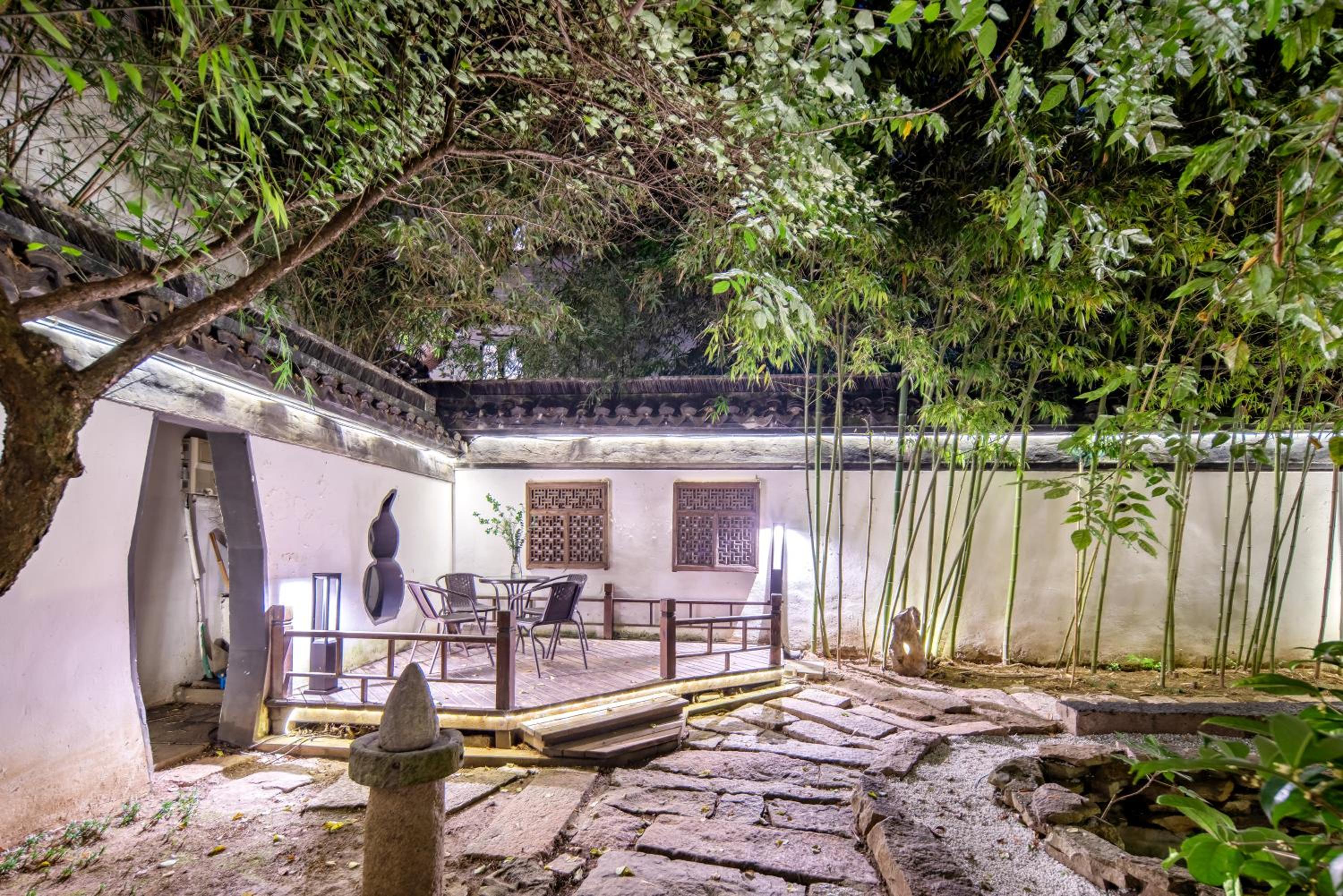 Tongli Lanshe Garden B&B