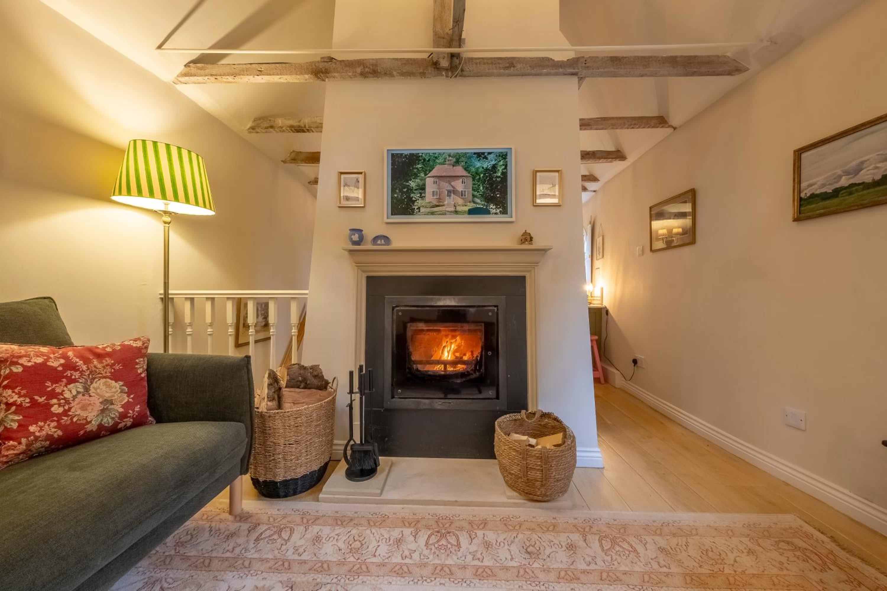 A fairy-tale luxurious cottage - The Tea Caddy