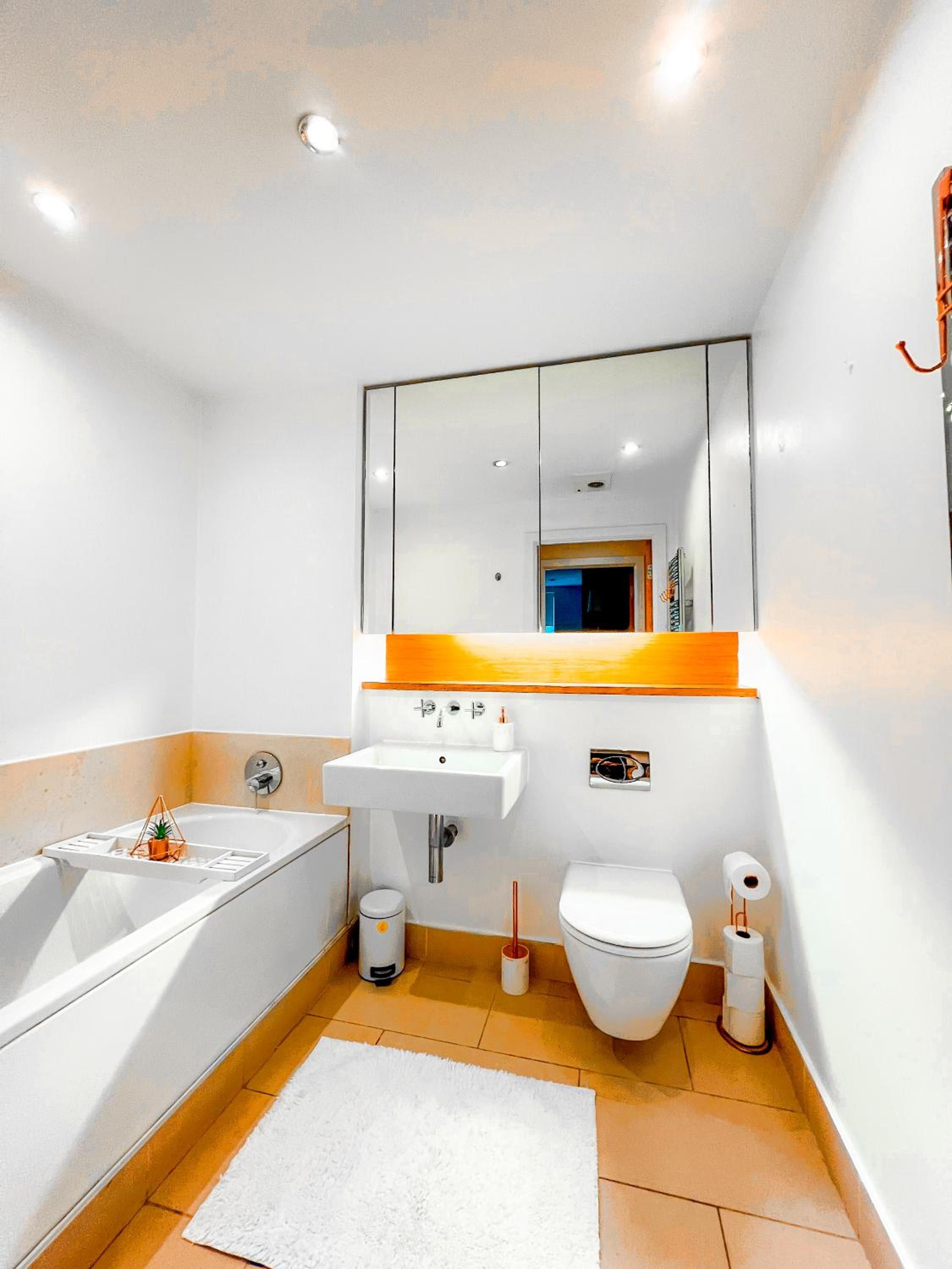 THAMES View Cyan Richmond, FREE GYM, VERY HIGH-SPEED Wi-Fi, PARKING