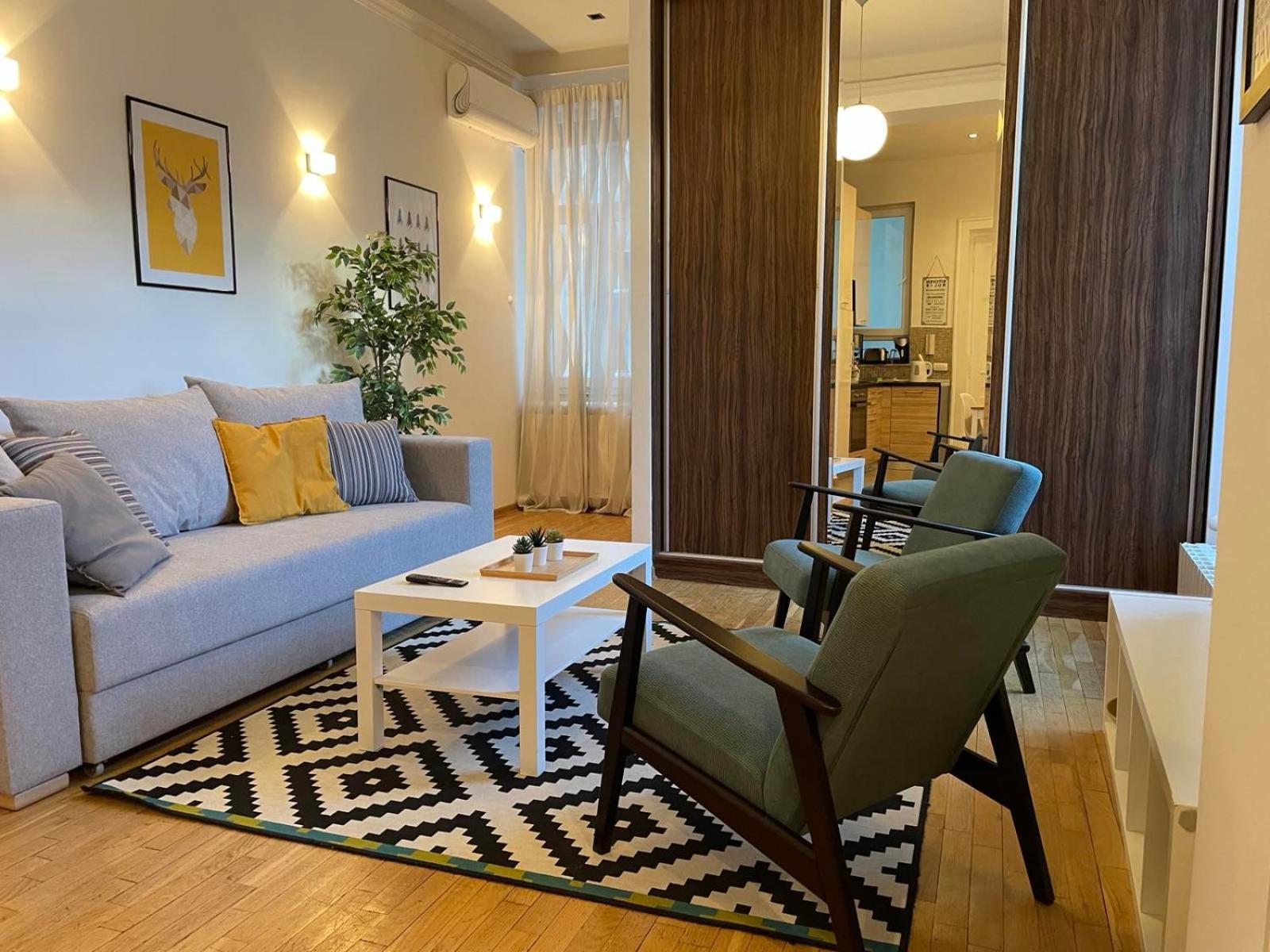 City Break Apartments Chic and Luxury view 4