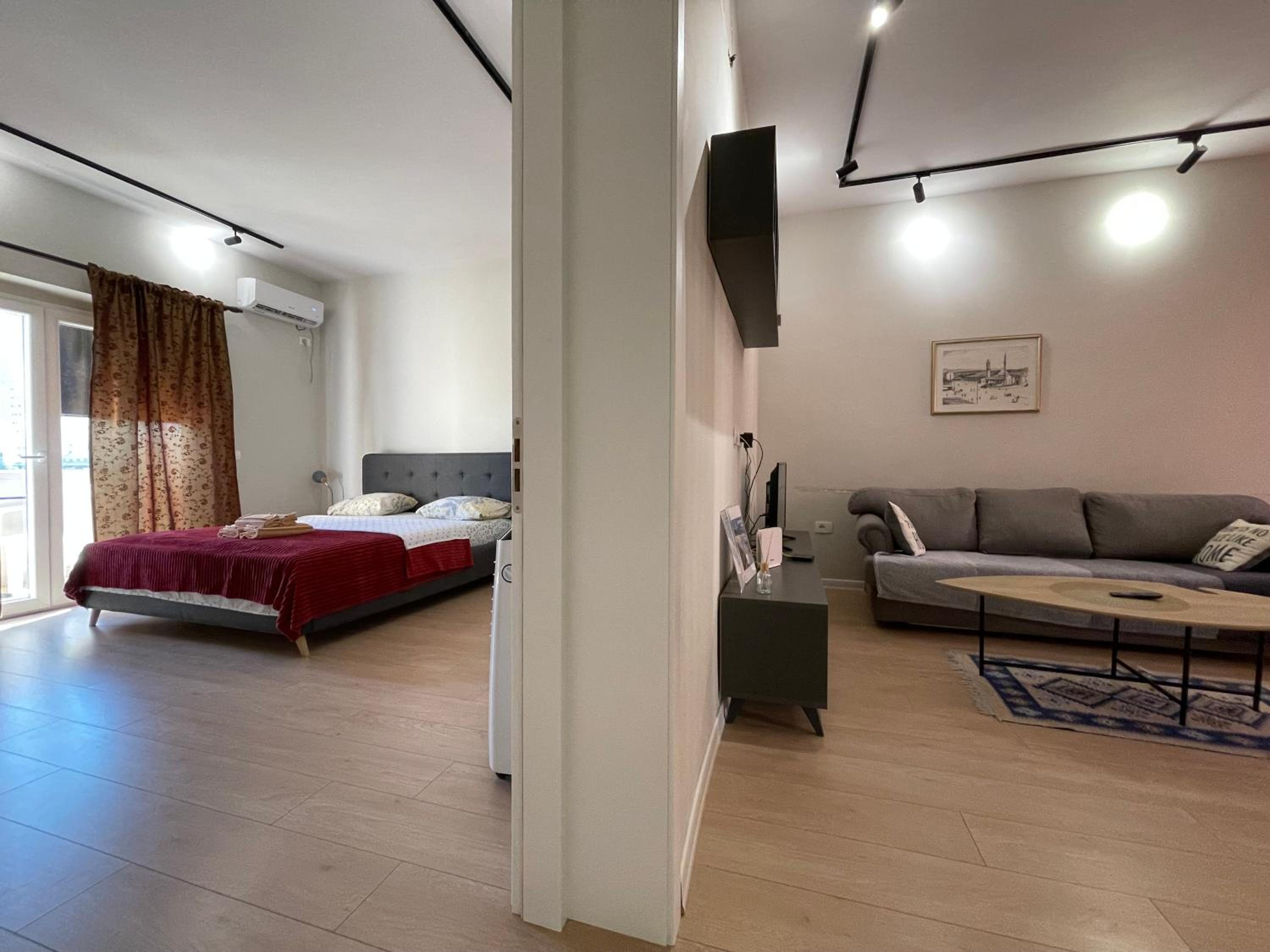 Museum Center One Bedroom App - ENJOY TRAVEL