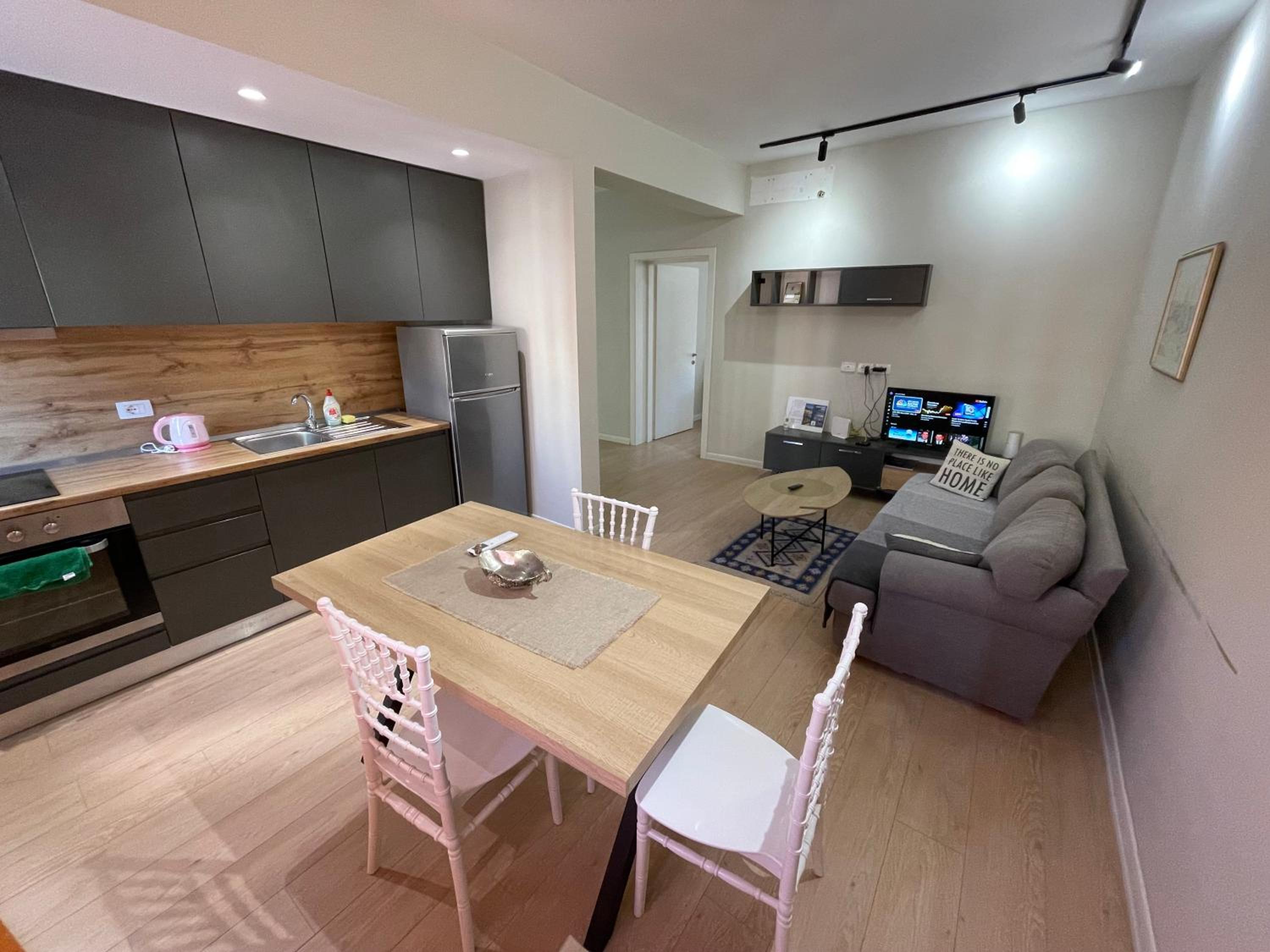 Museum Center One Bedroom App - ENJOY TRAVEL