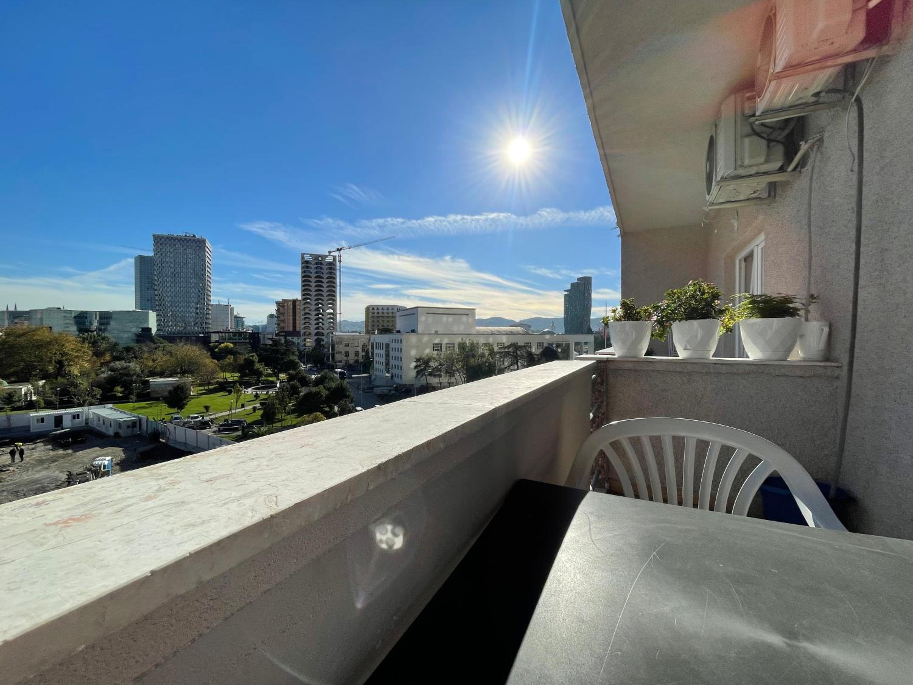 Museum Center One Bedroom App - ENJOY TRAVEL