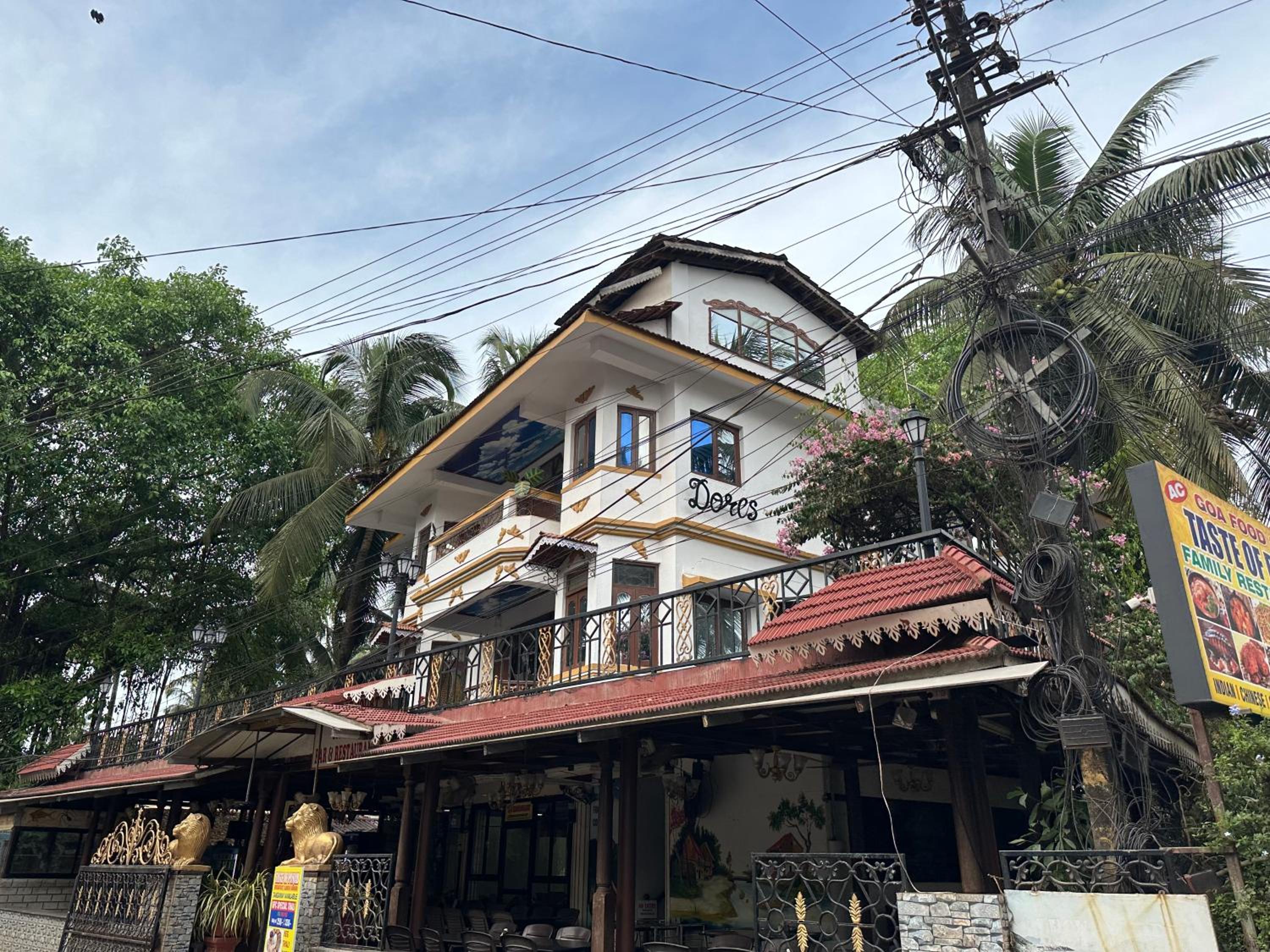 LUCY DORES GUEST HOUSE