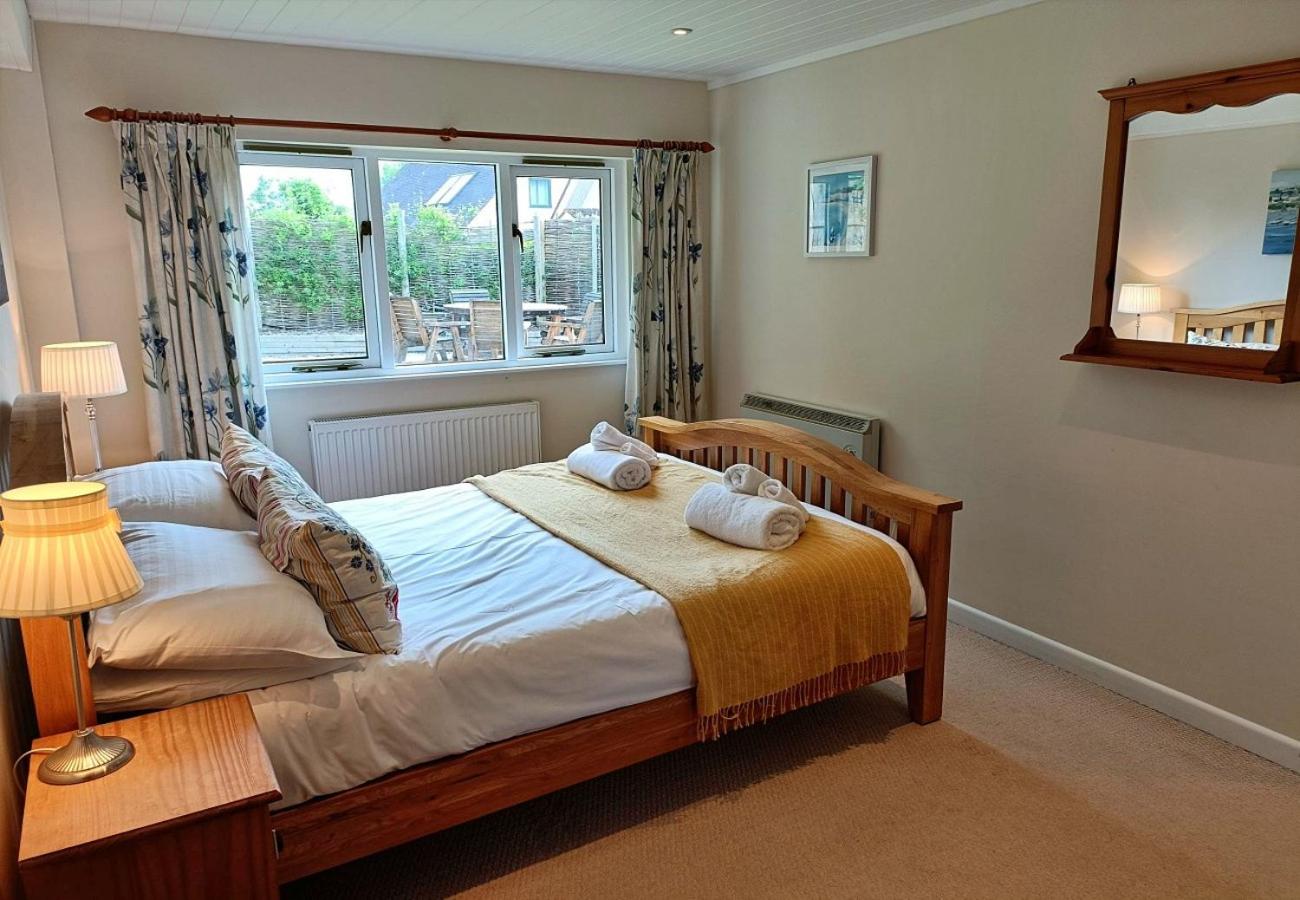 Finest Retreats - Little Dunley - Vine Lodge view 2