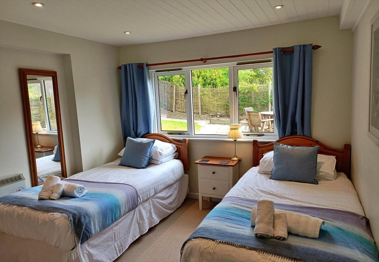 Finest Retreats - Little Dunley - Vine Lodge view 3